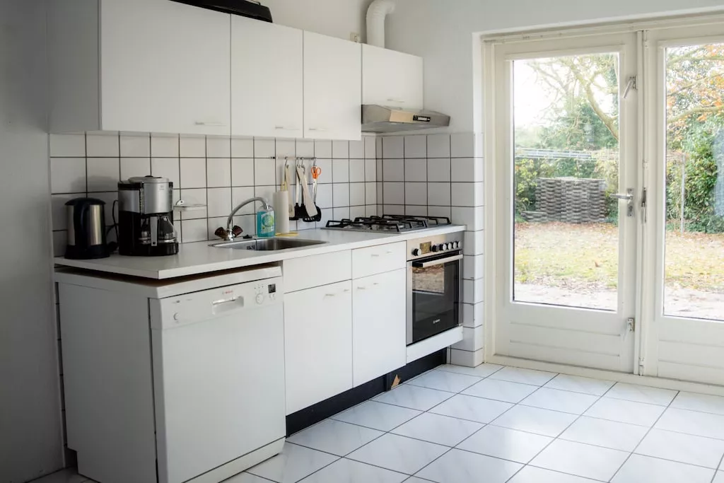 430992-Kitchen
