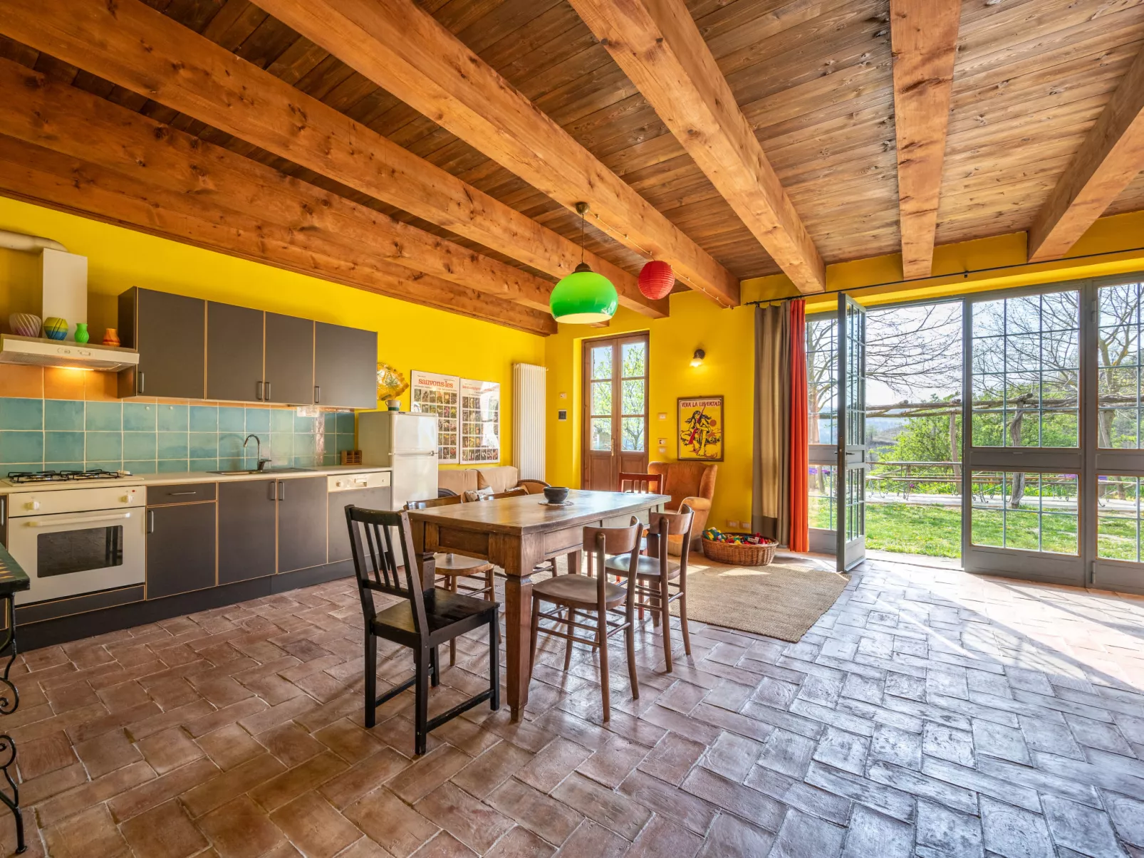 La Rovere-Inside