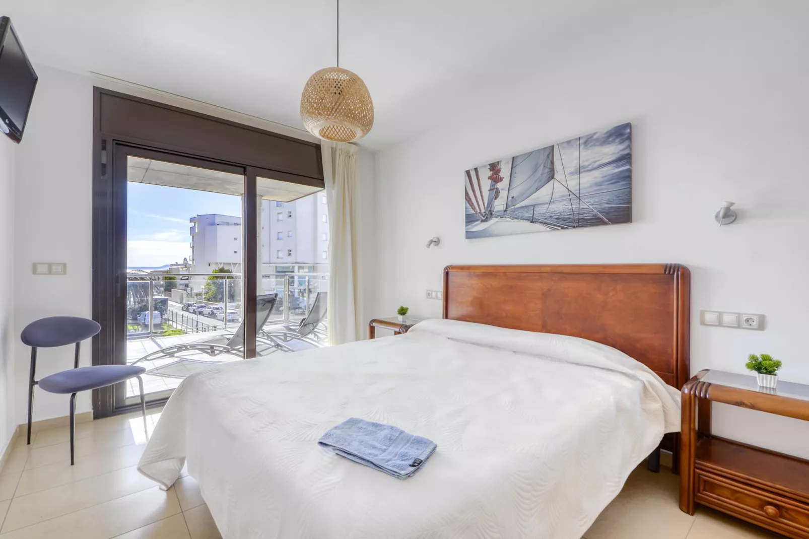 MARITIM 2 D Roses-Bedroom