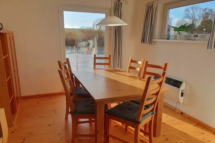 Haus 2 - Steg F - Classic / 4 Personen-Living room