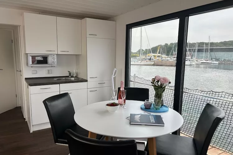 Floating 44 - Boot 1 Nikse / 2 Personen-Küche