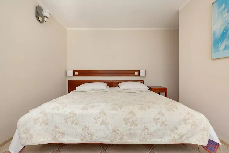Studio wakacyjne nr 8 dla 4 osób ze śniadaniami Rewal-Chambre