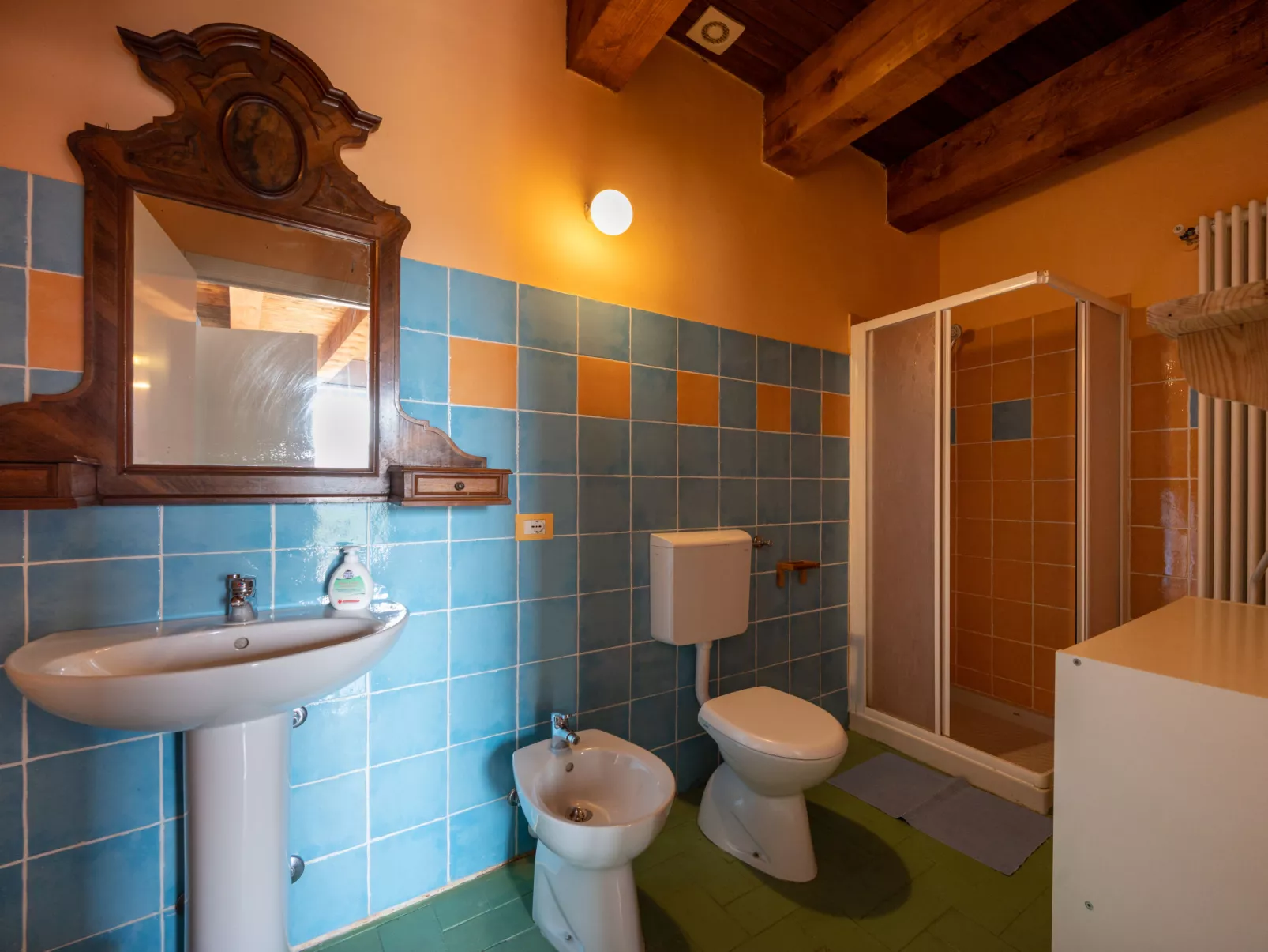 La Rovere-Inside