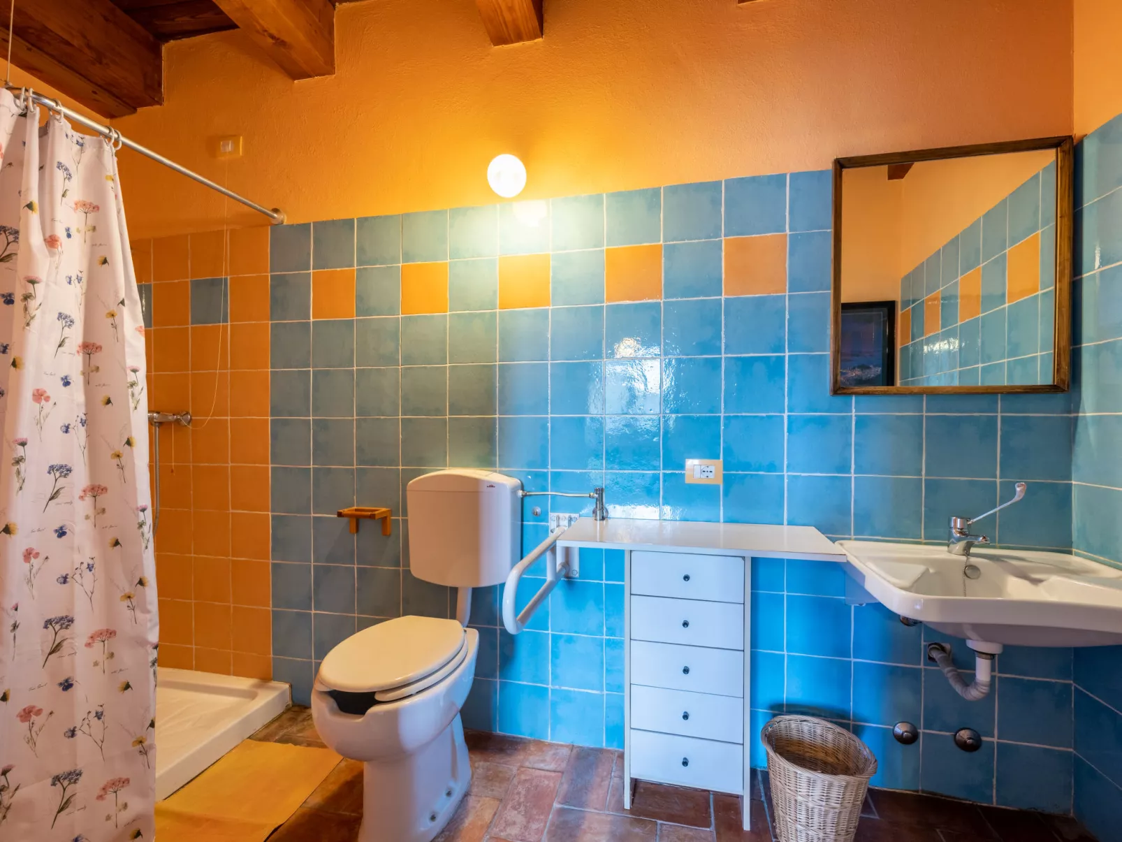 La Rovere-Inside