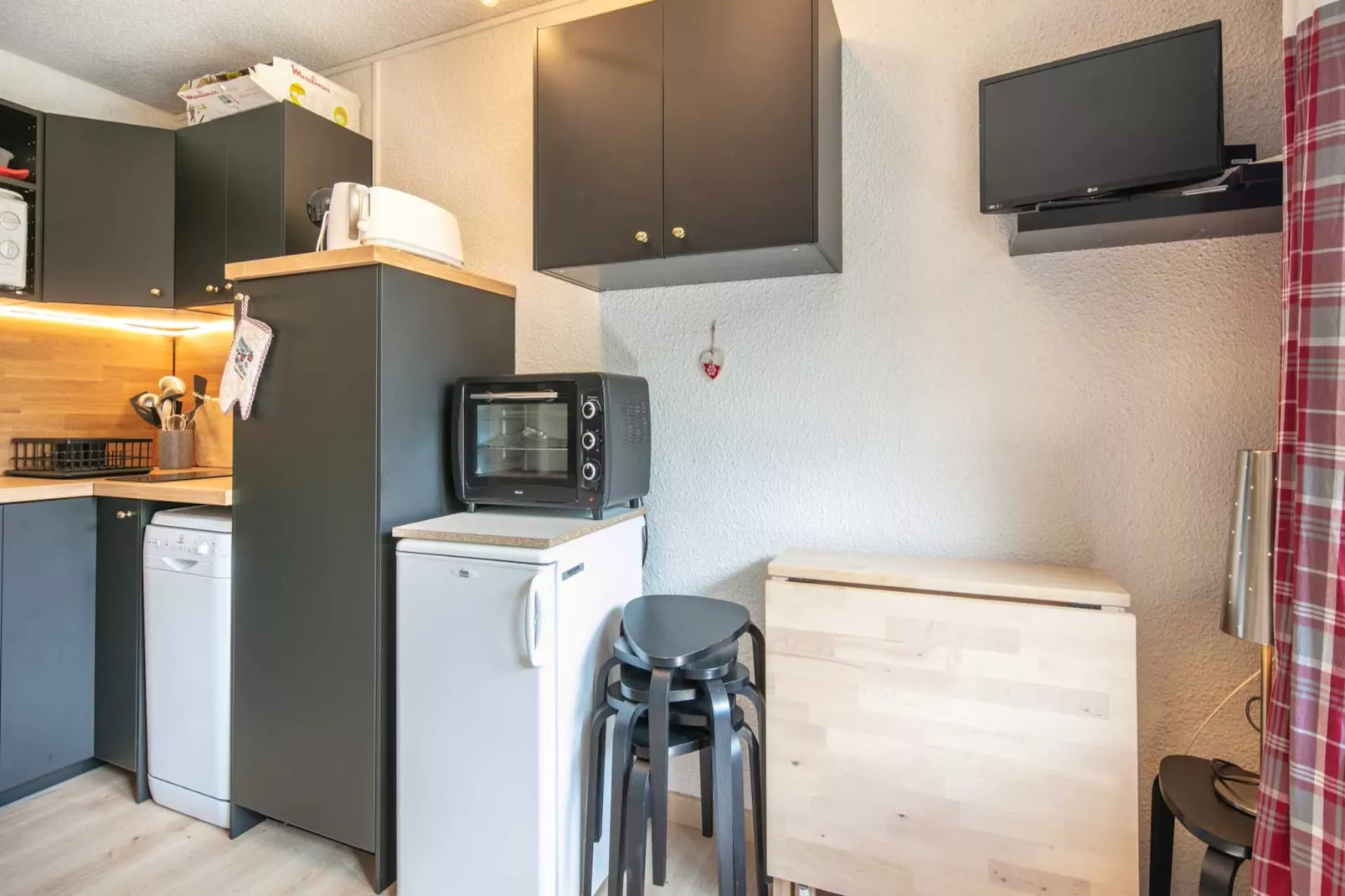 LE VERNON N°1222 - ST4-Kitchen