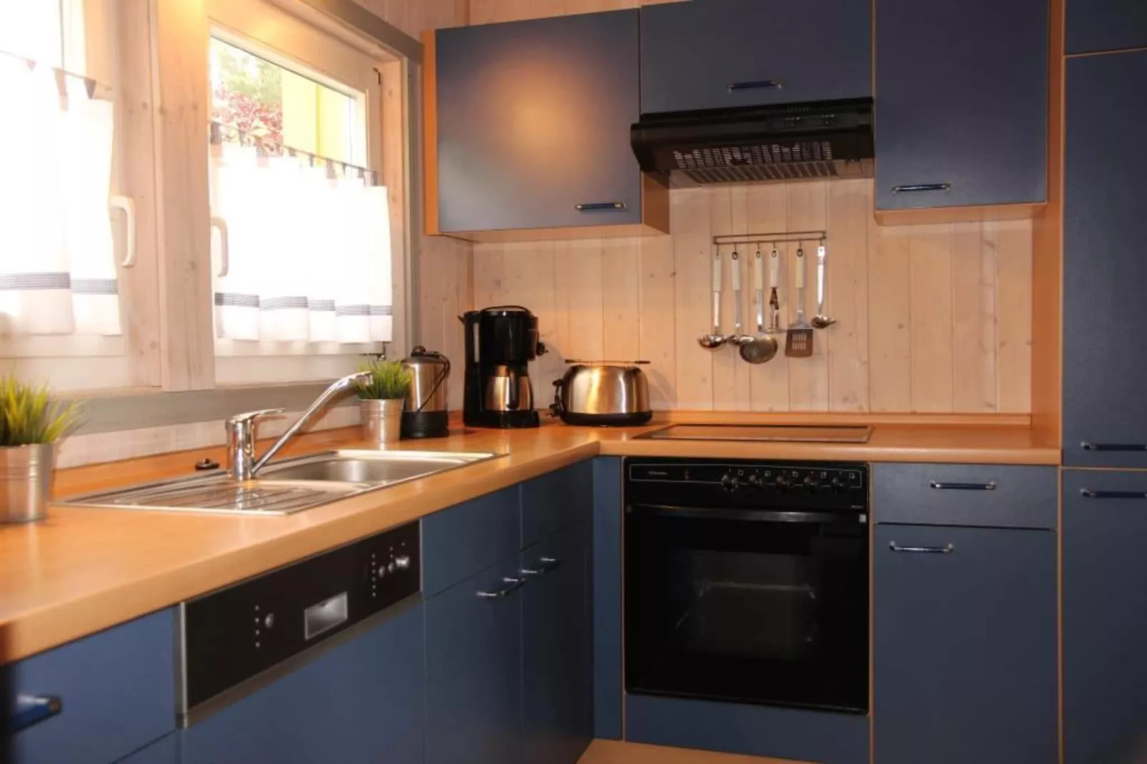 FH Seeschwalbe 98-Kitchen