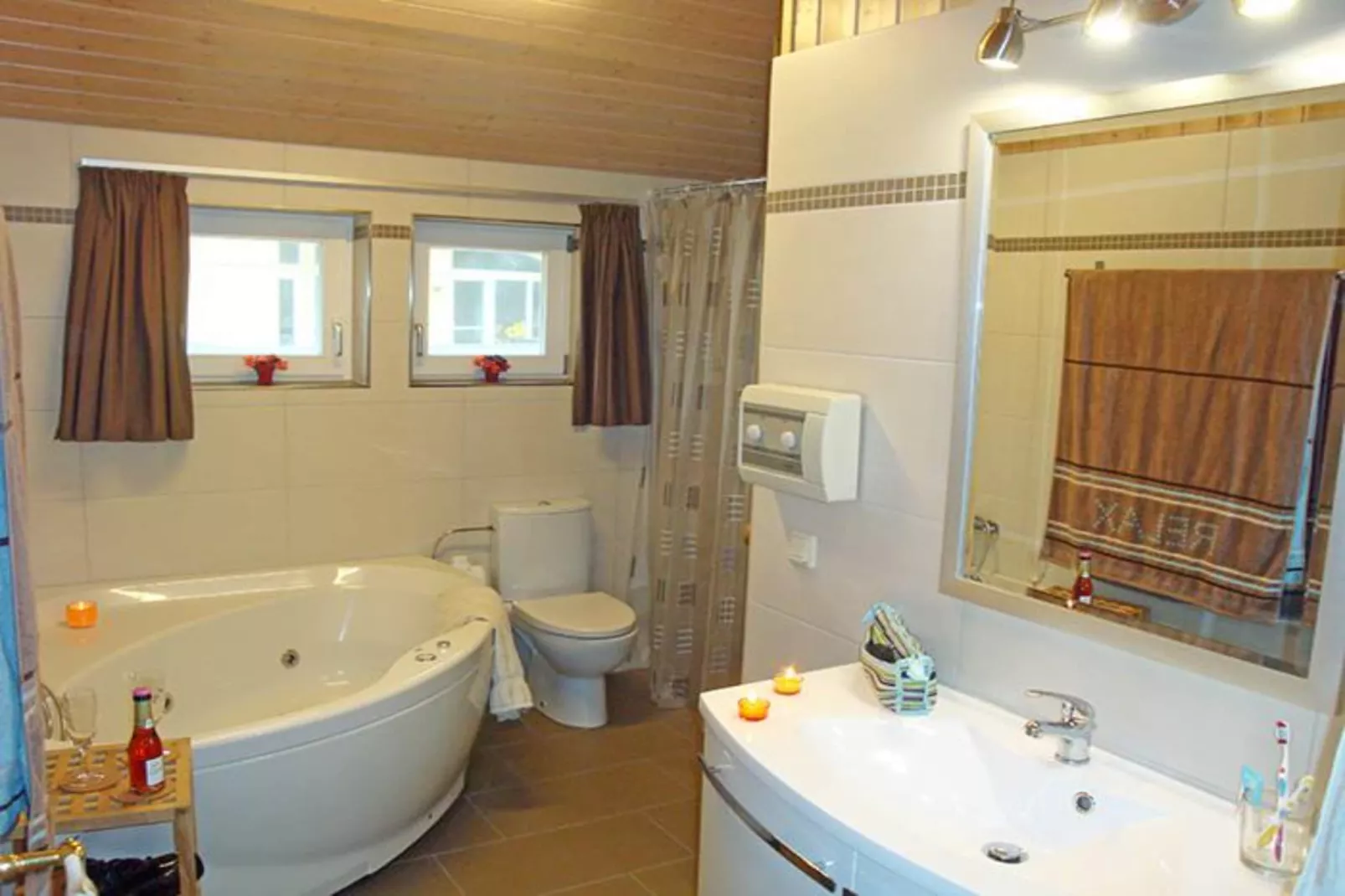 FH Seeschwalbe 221-Bathroom