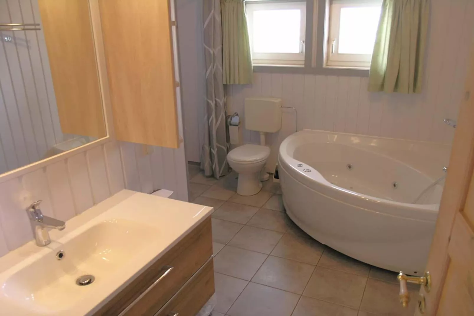 FH Seeschwalbe 230-Bathroom