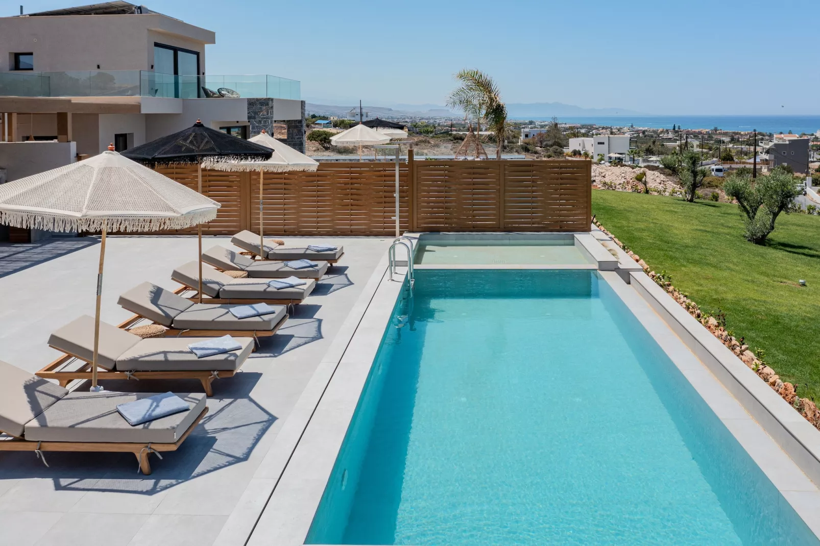 Nysa Luxury villa 1-Pool