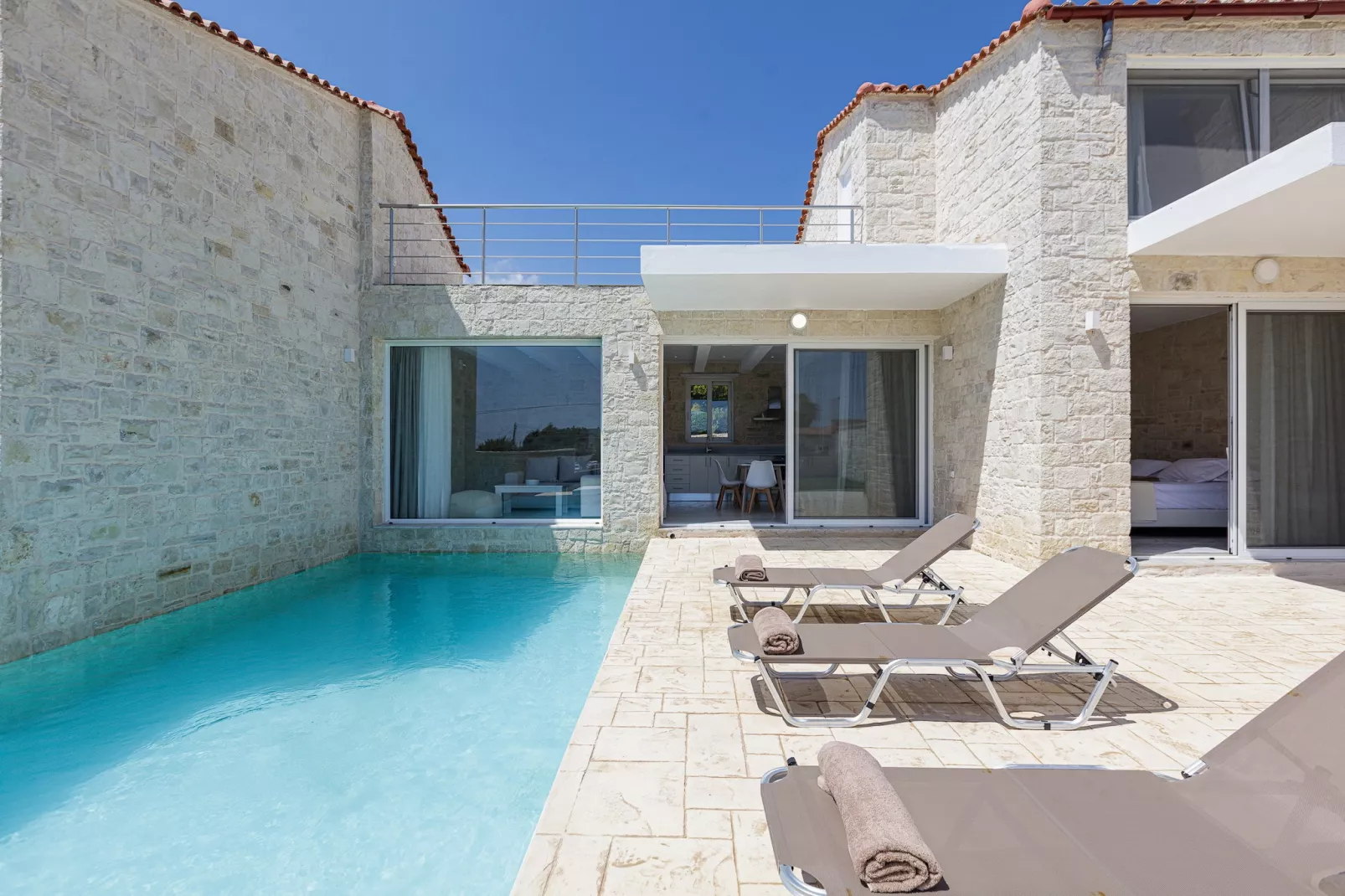 Mythos 2-Pool