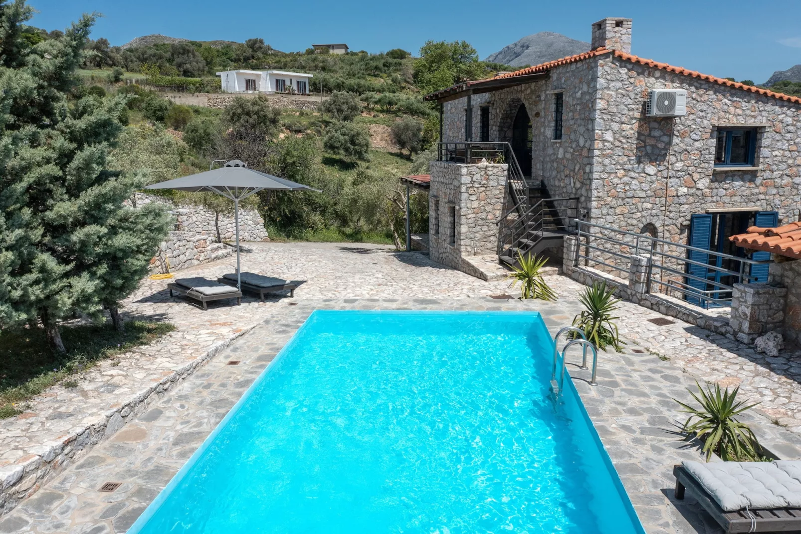 Rozare-Pool