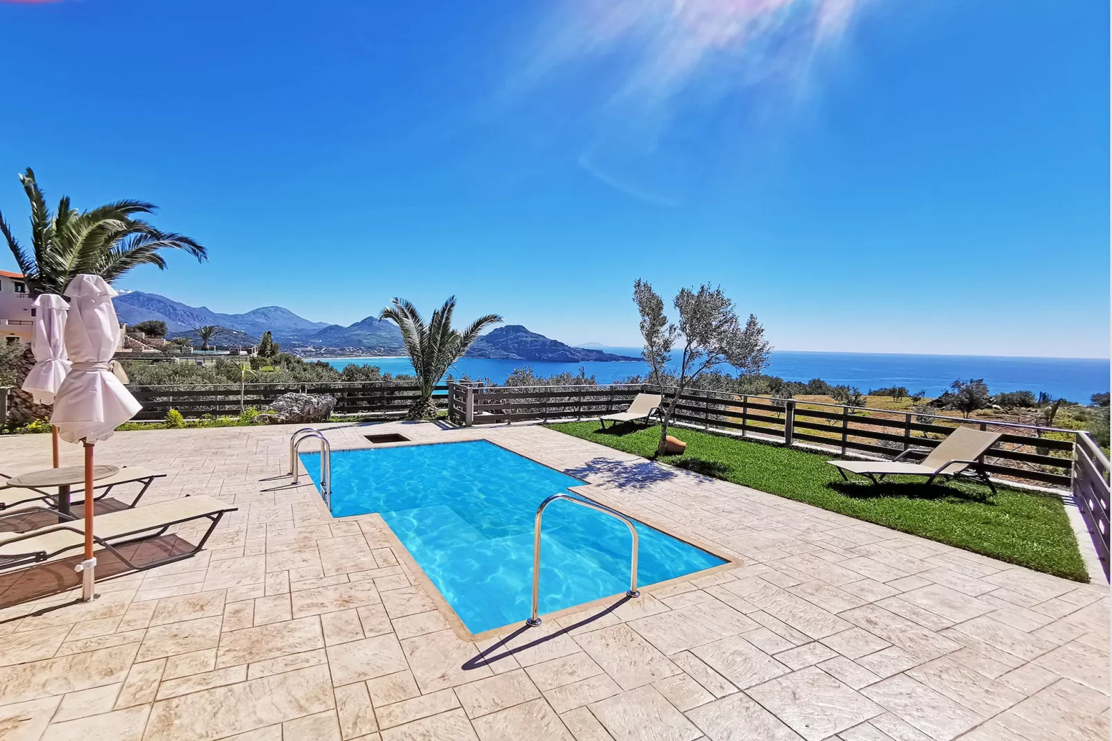 Souda Bay Cottage-Pool