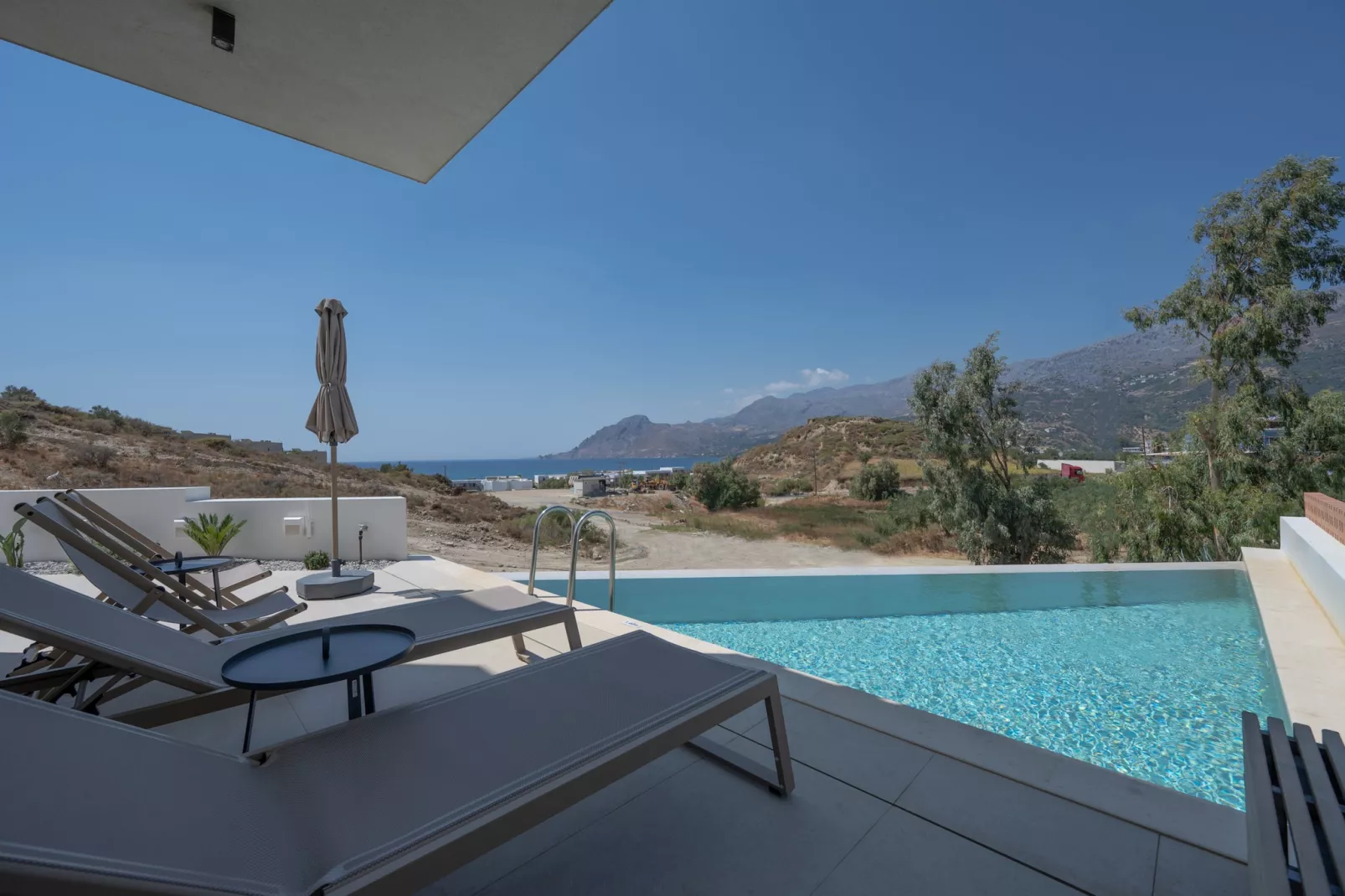 Corallia villa 1-Piscine