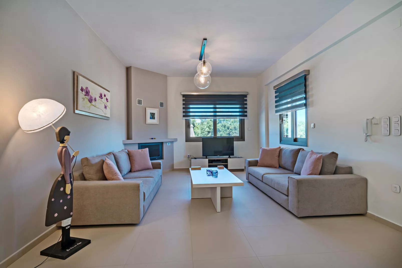 Chloe-Living room