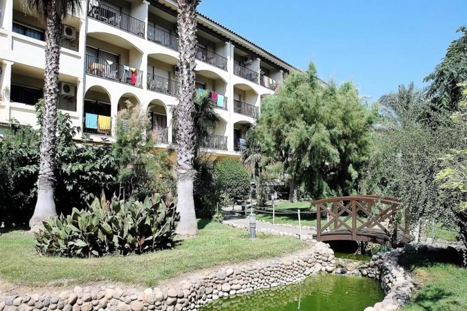Appartements à L'Estartit-Exterior summer