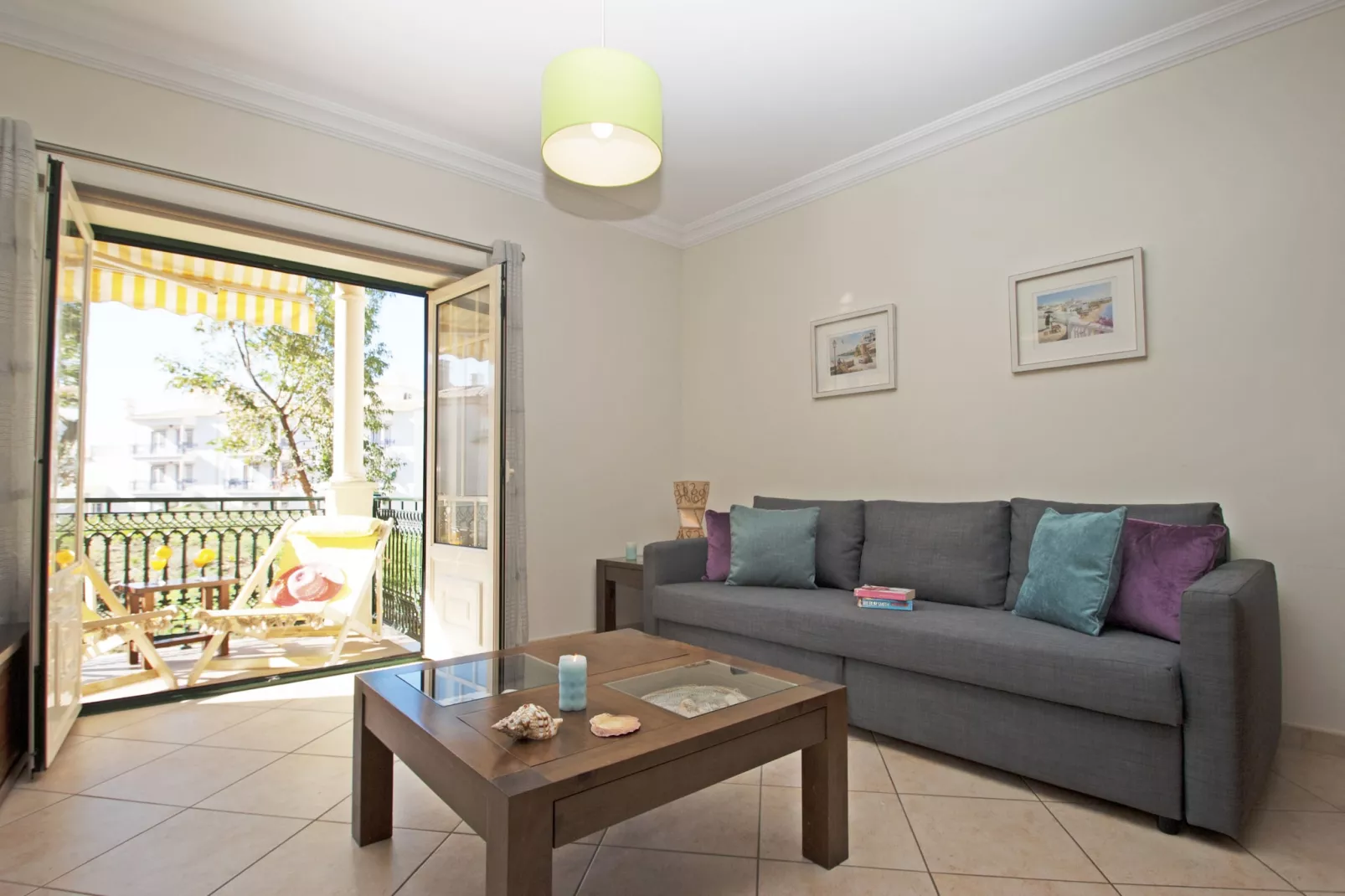 Apartment Montego Bay-Living room
