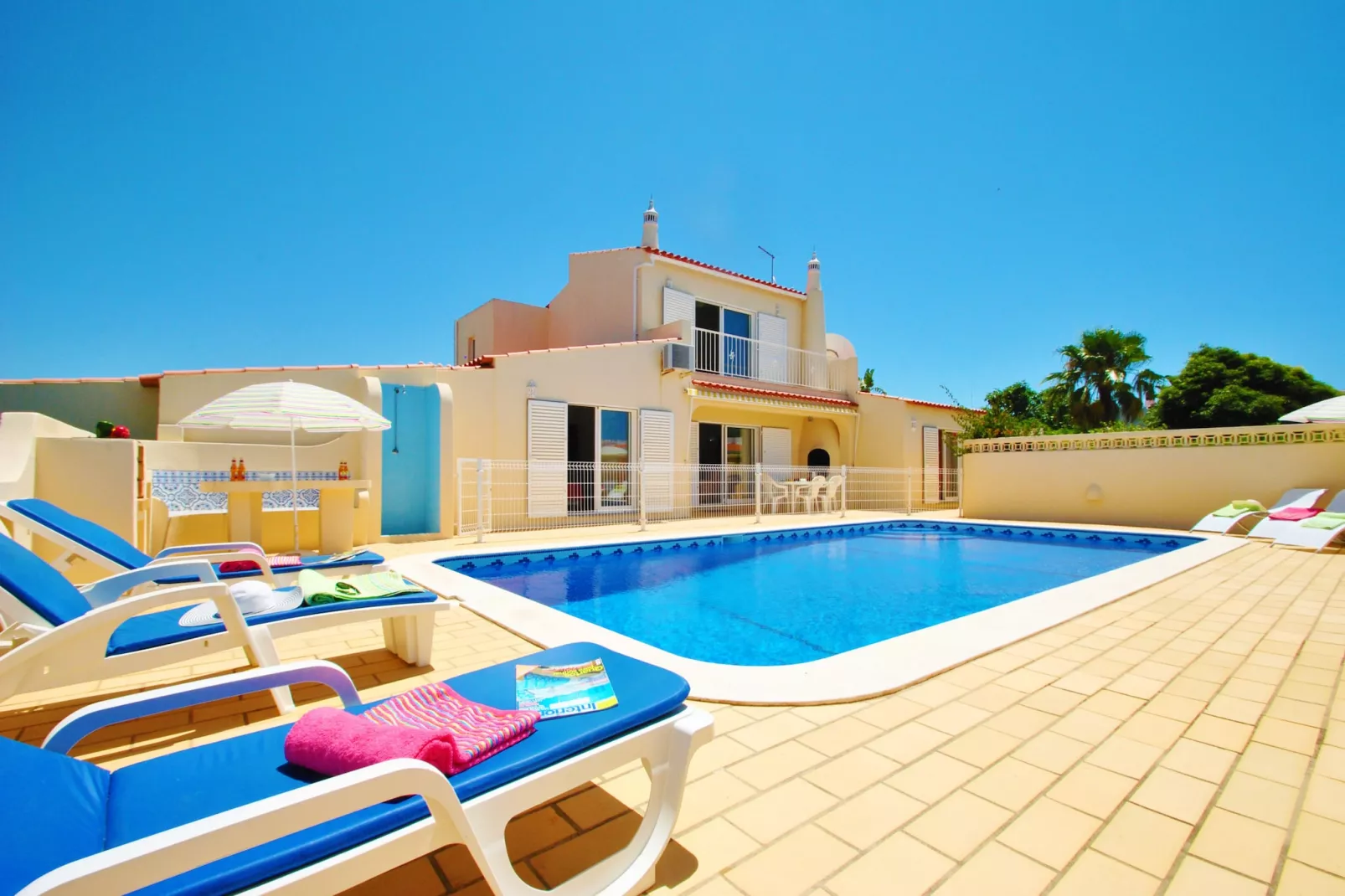 Villa Margarita-Extérieur été