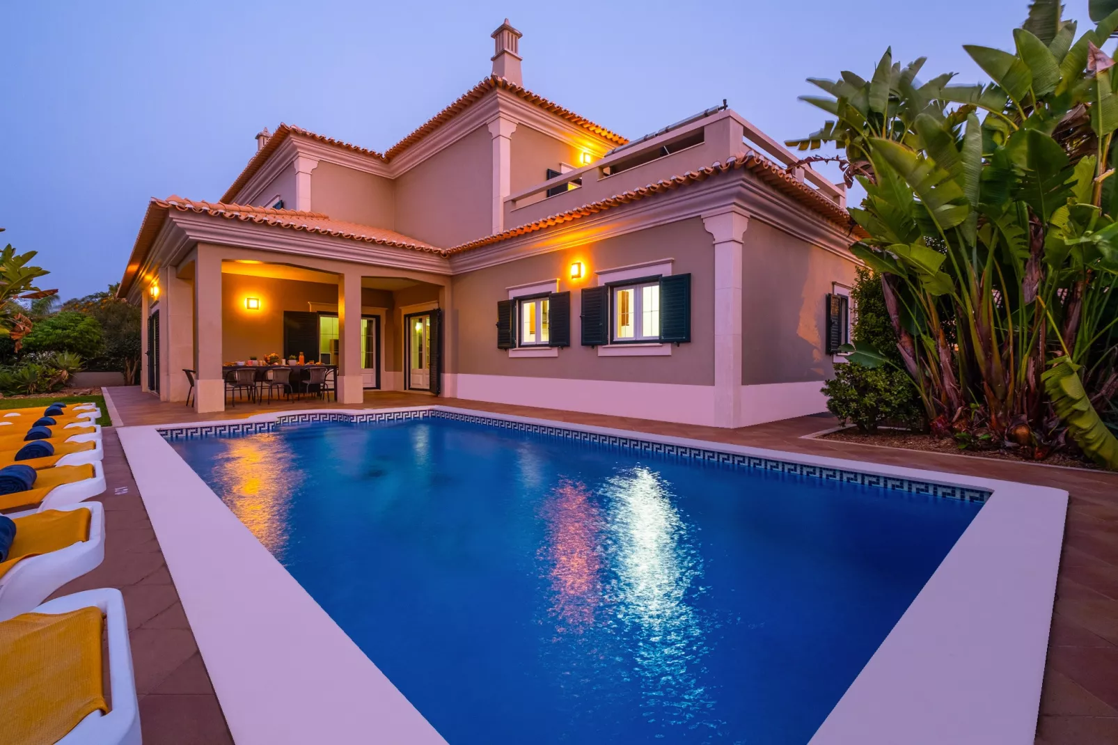 Villa Hawaii-Exterior summer