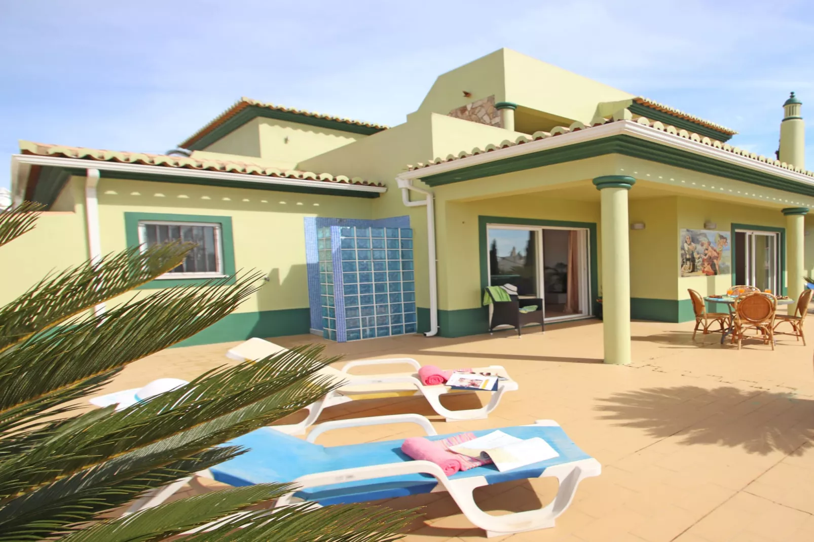 Villa Saint Thomas-Exterior summer