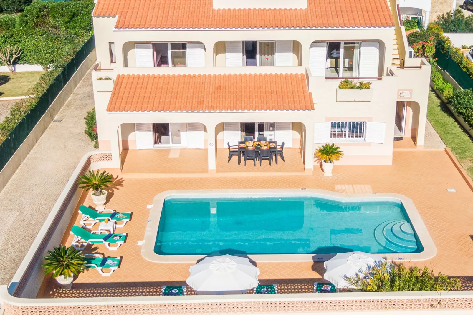 Villa Canguu-Exterior summer