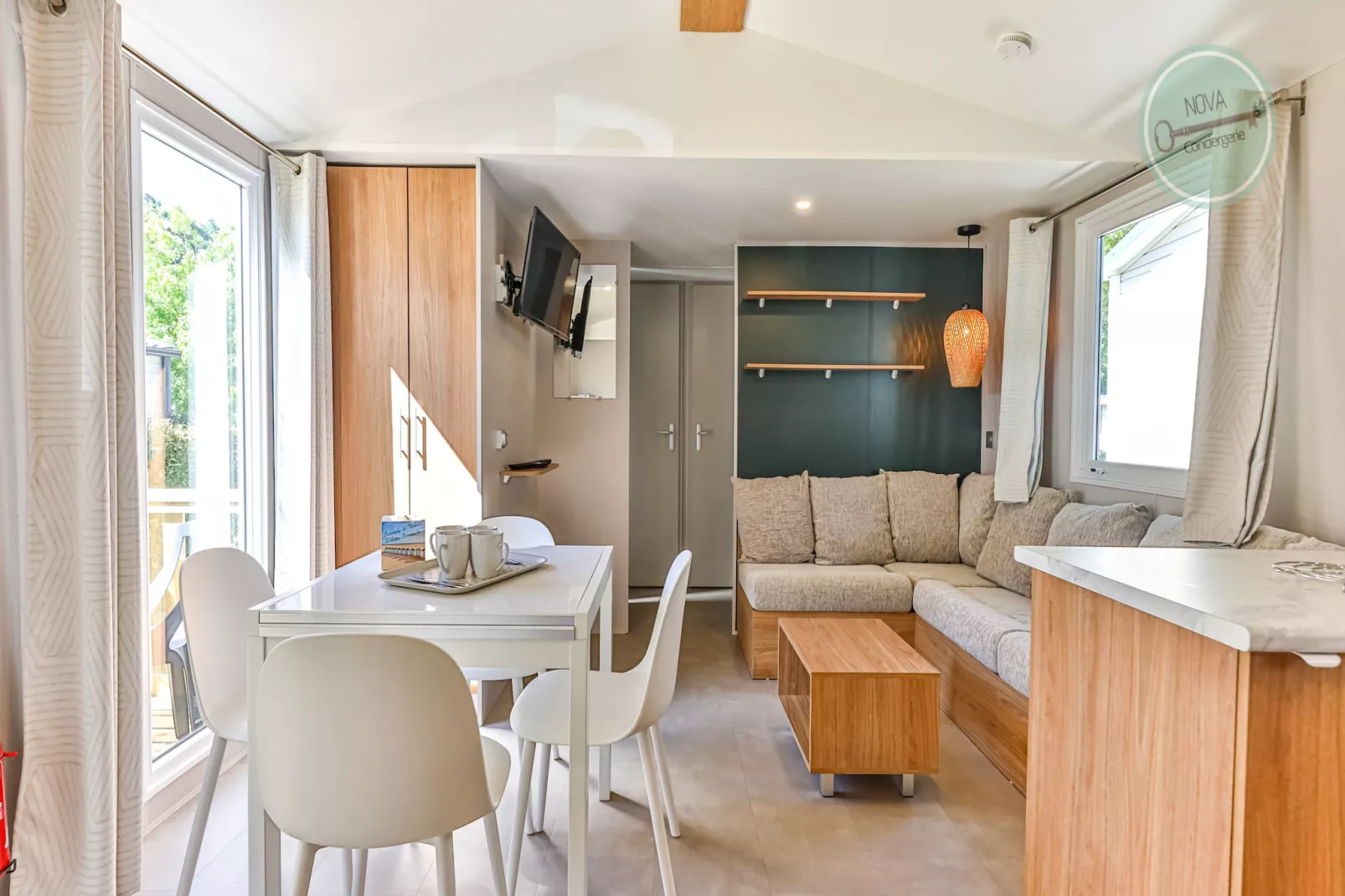 Le Bois Masson 130 by Nova-Living room