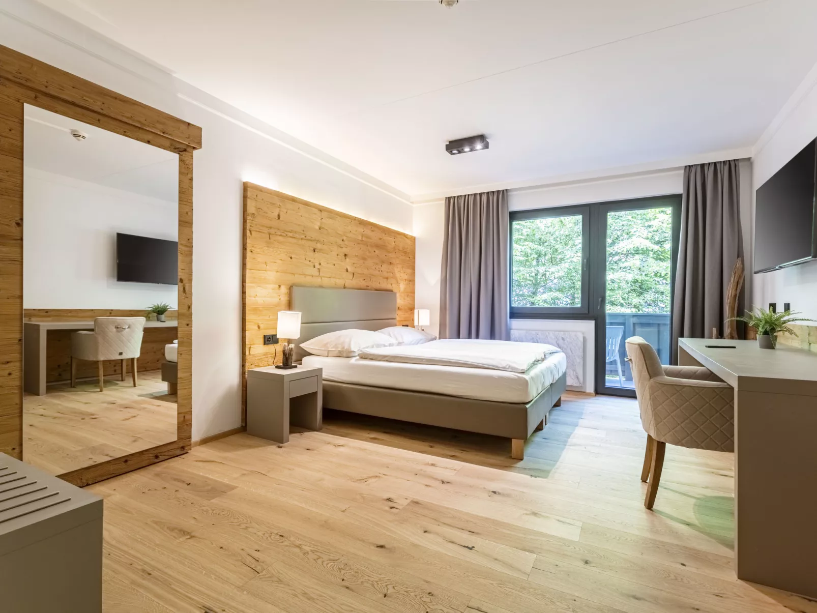 Suite mit 2 SZ & Wellnessbereich-Inside