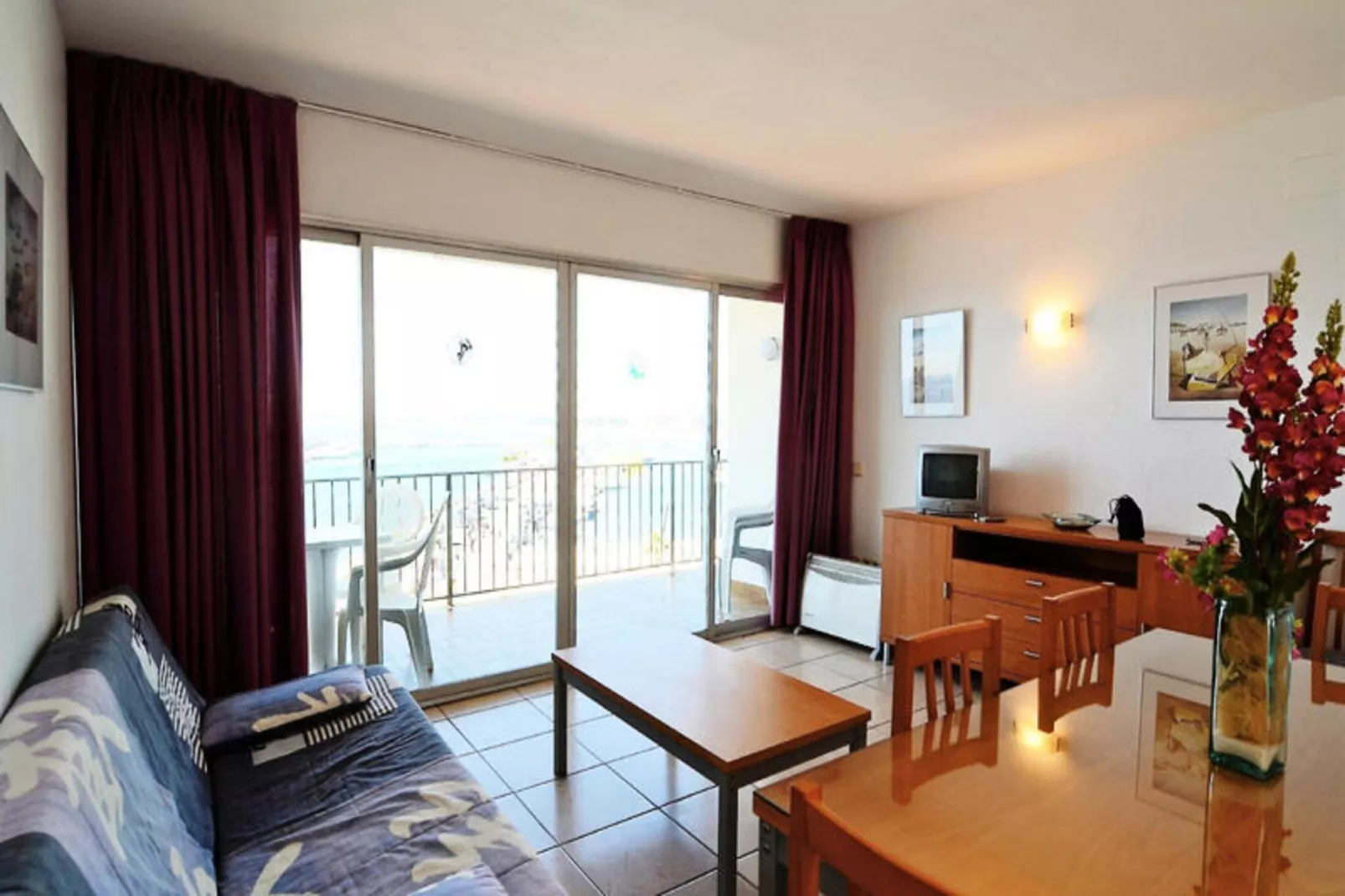 Appartements à L'Estartit-Außenbereich Sommer