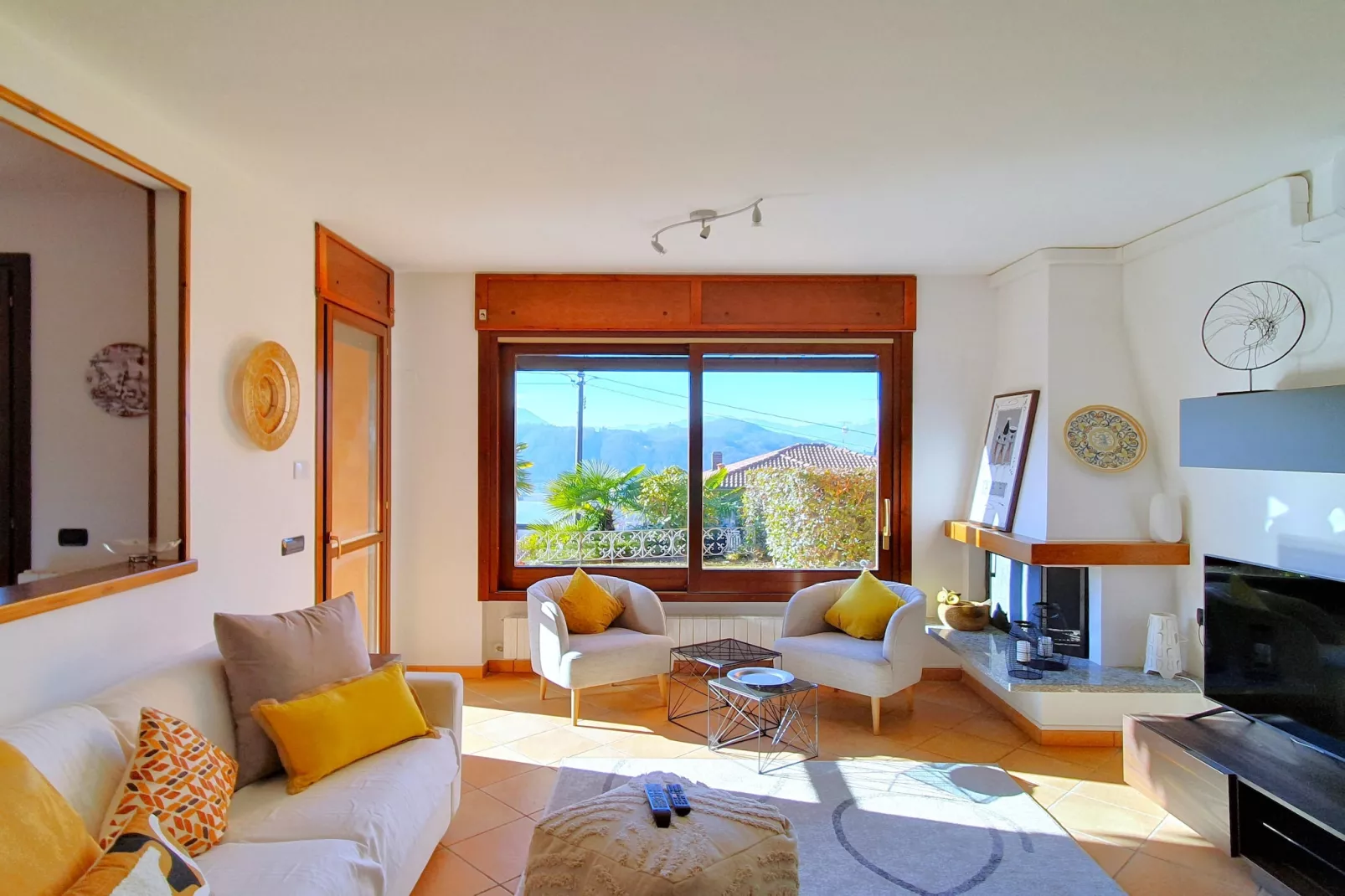LUN - Casa Luna-Living room