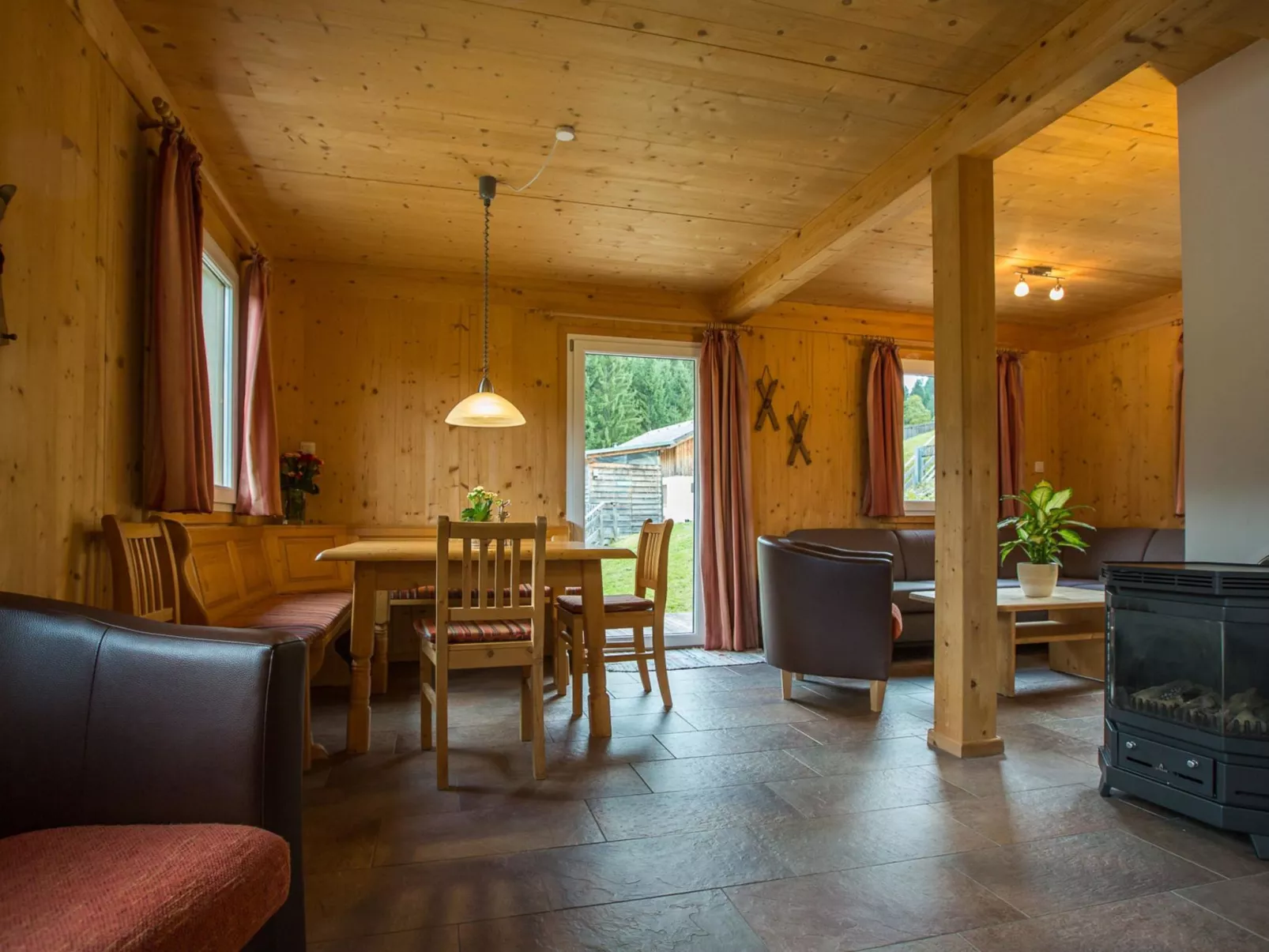 Mit 3 Schlafzimmern 8 Personen-Inside