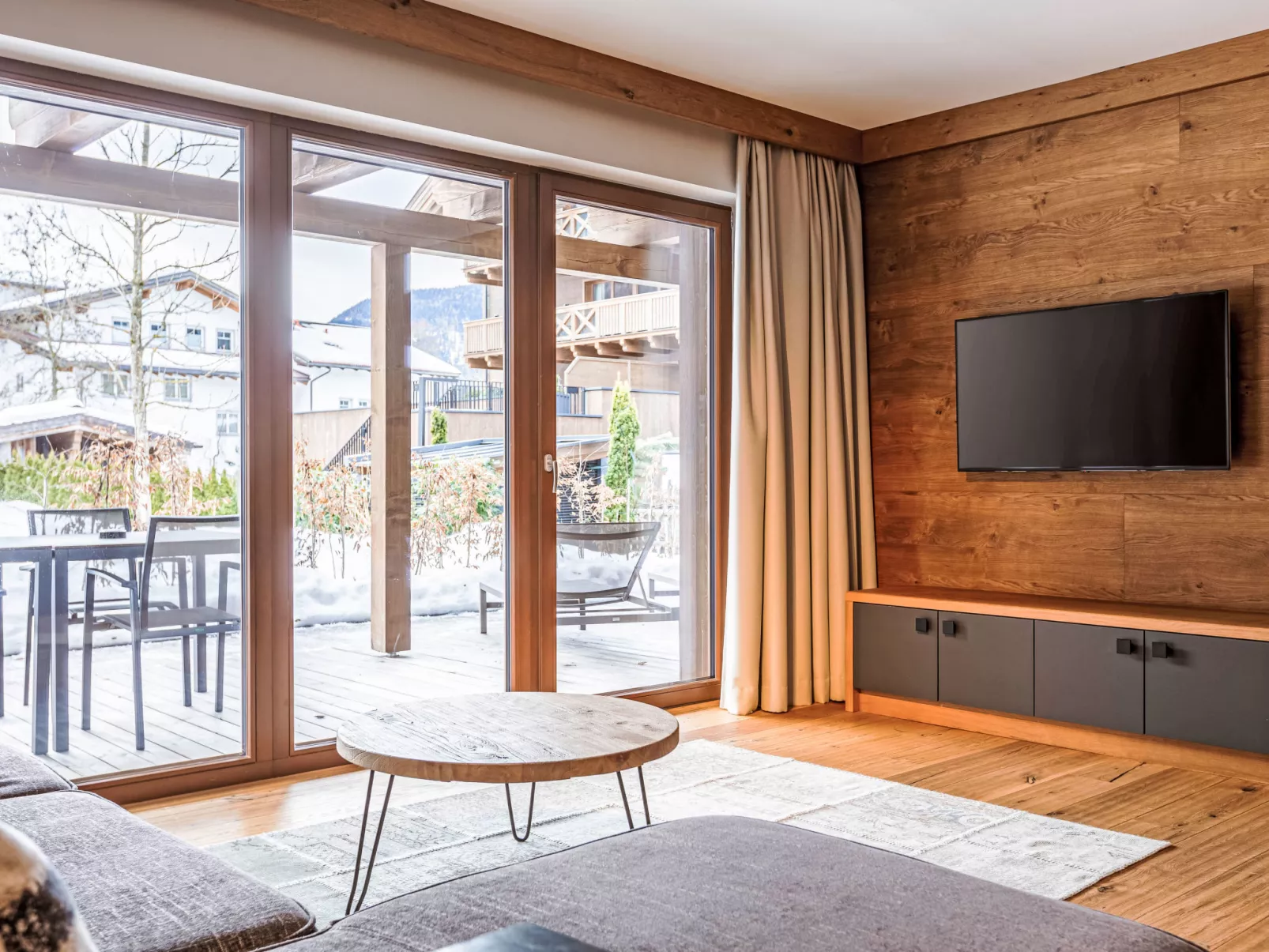 Premium mit 2 Schlafzimmer&Garten-Inside