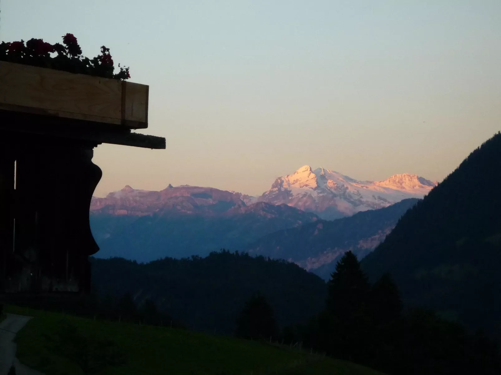 Ferienhaus Niesen View-Outside