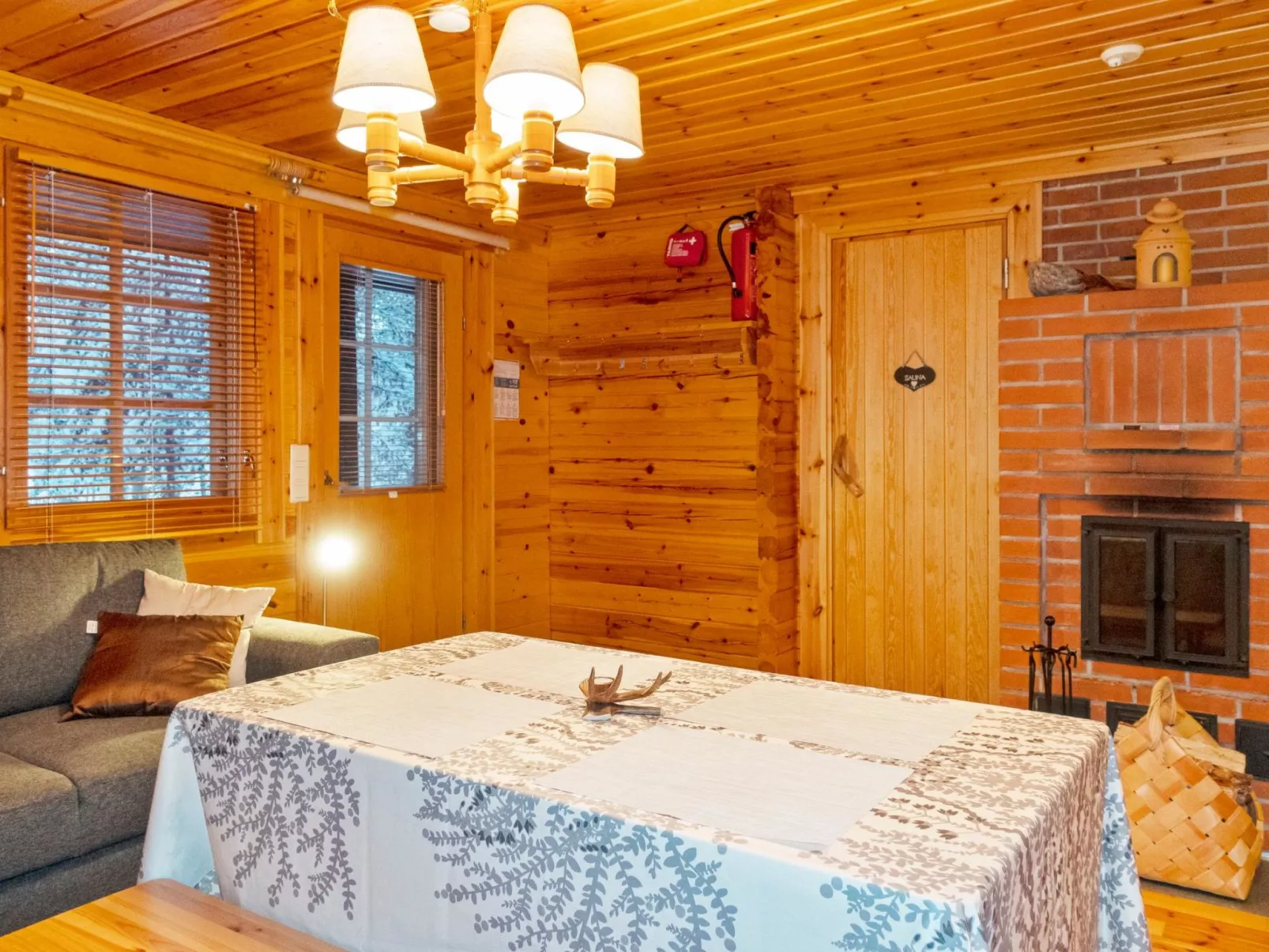 Tunturitupa kuolpuna-Inside