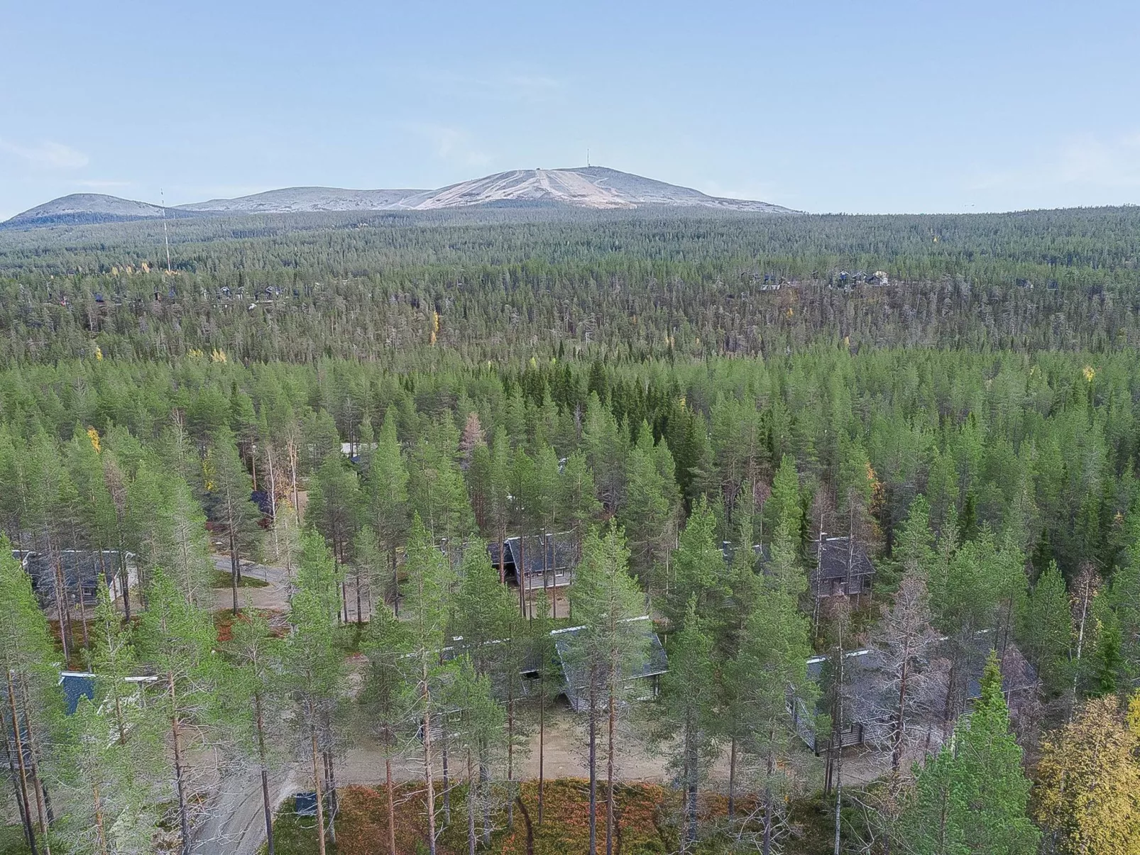 Ylläksen tunturihonkamaja a 1-Draußen