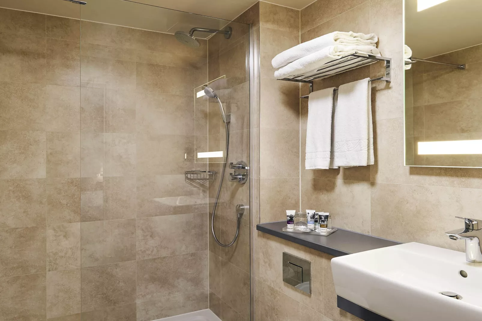 Standard Double ex Mercure Exeter-Salle de bain