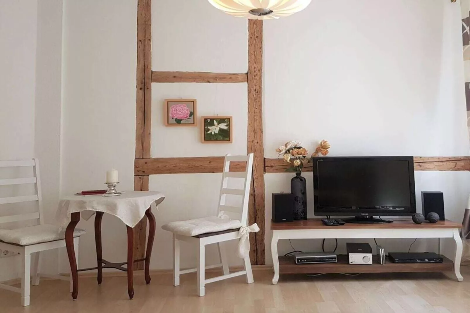 38904-Living room