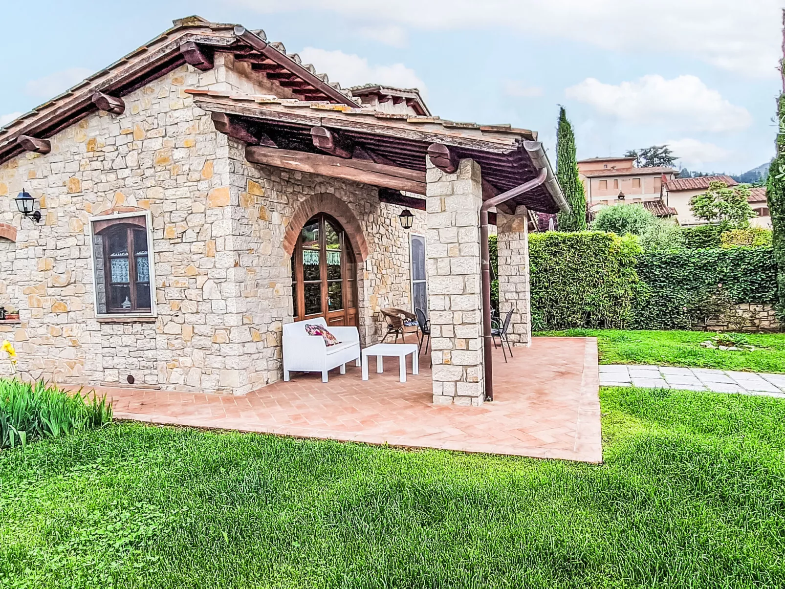San Regolo-Outside