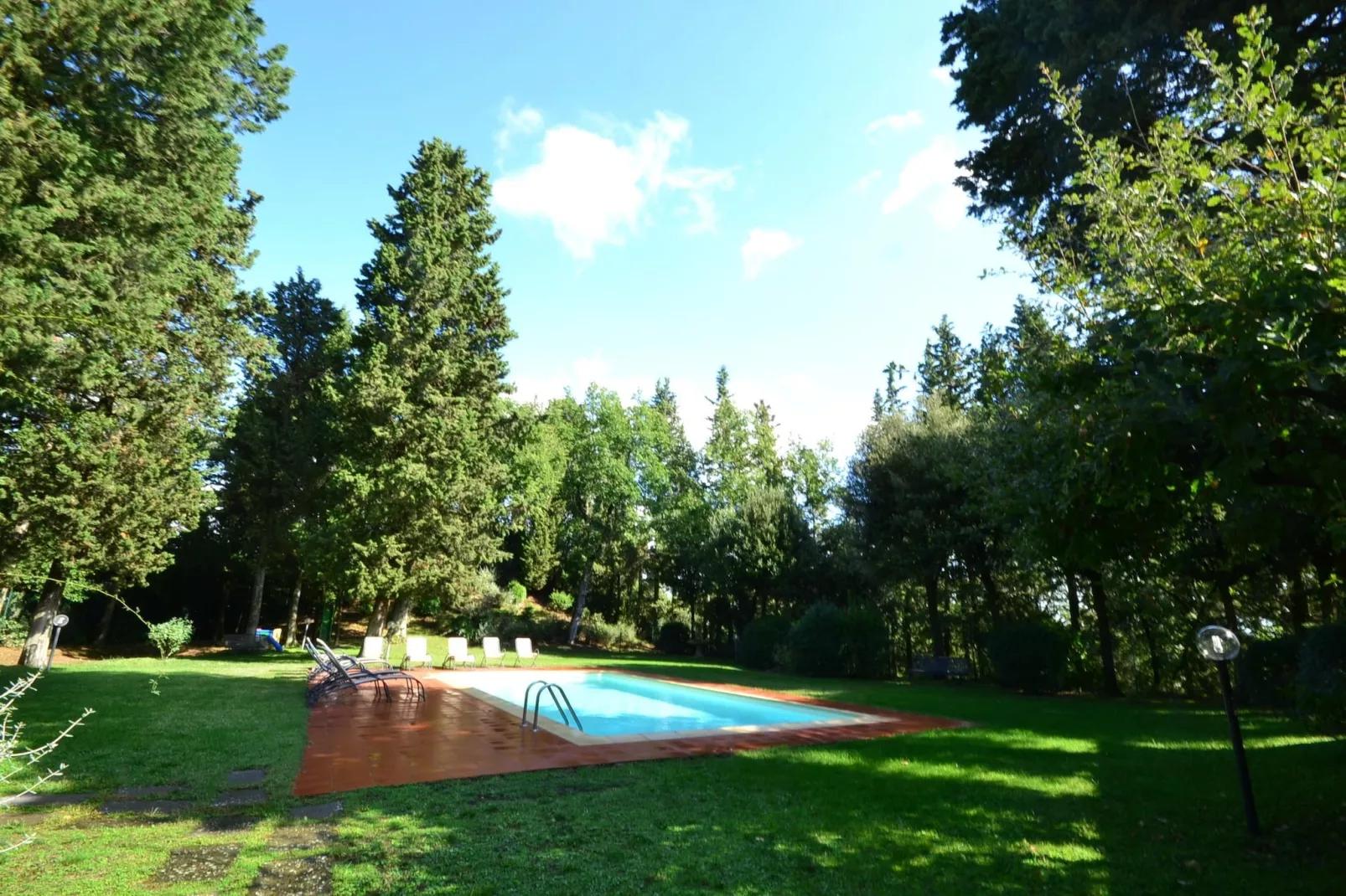 Pergolatico-Pool