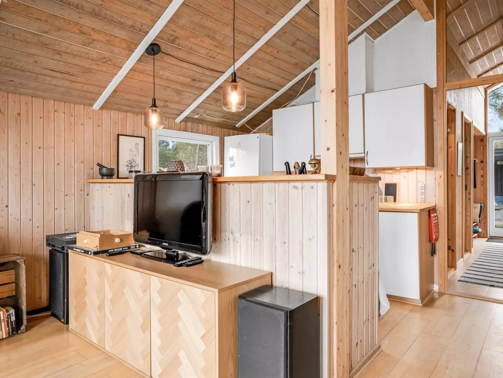 "Kaare" - 400m from the sea-Inside