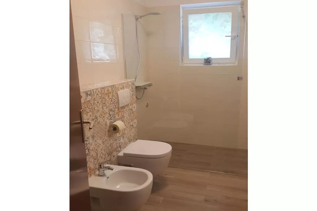 486952-Nicht getaggt