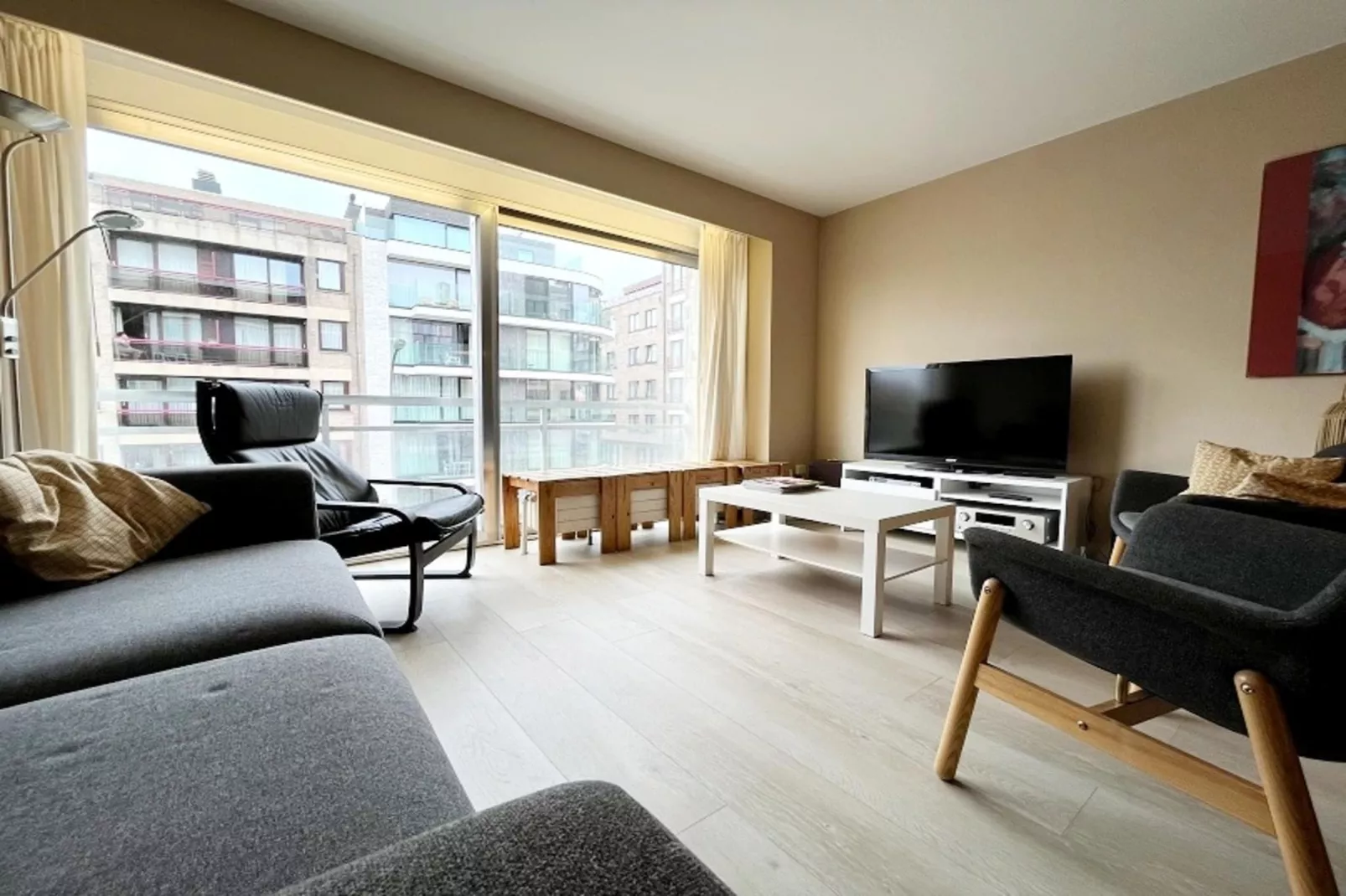 RESIDENTIE PICKWICK 0201-Living room