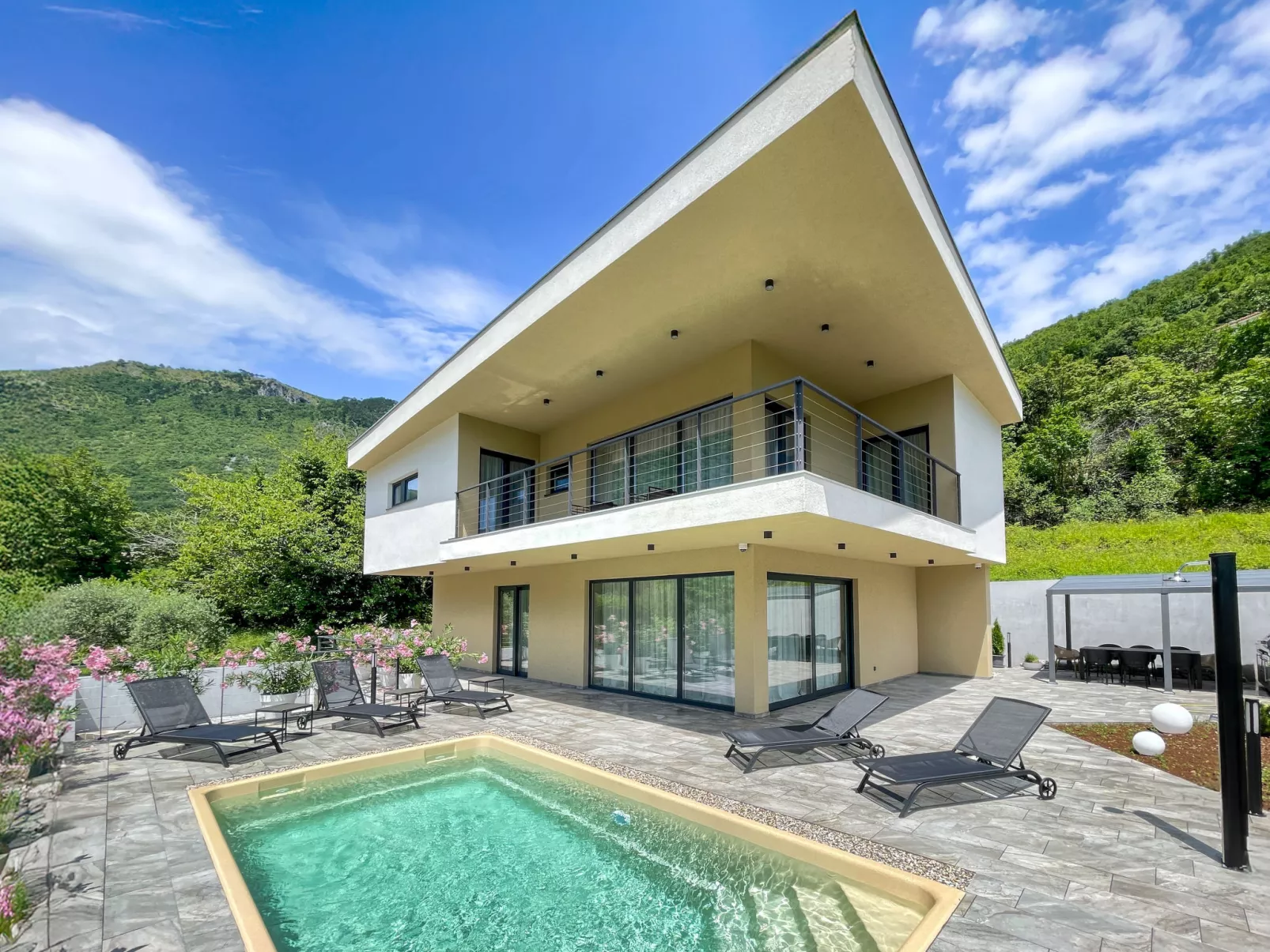 Villa Perla di Draga-Outside