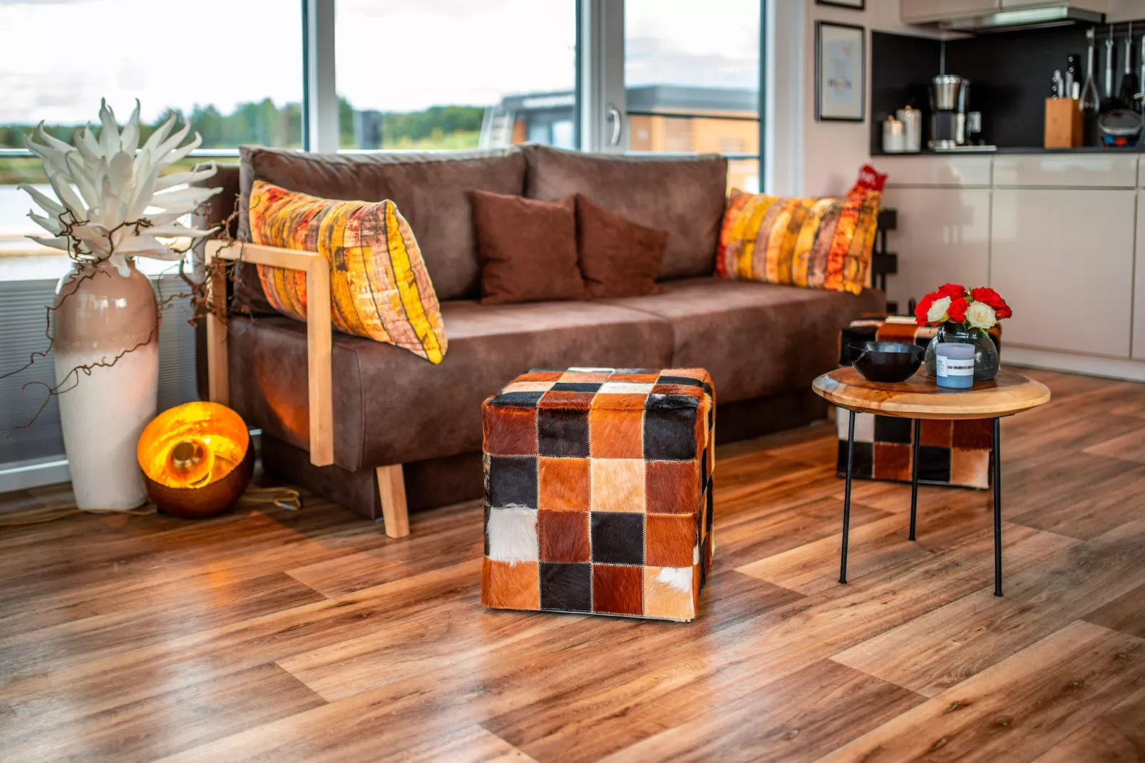 Hausboot am Bärwalder See-Wohnzimmer