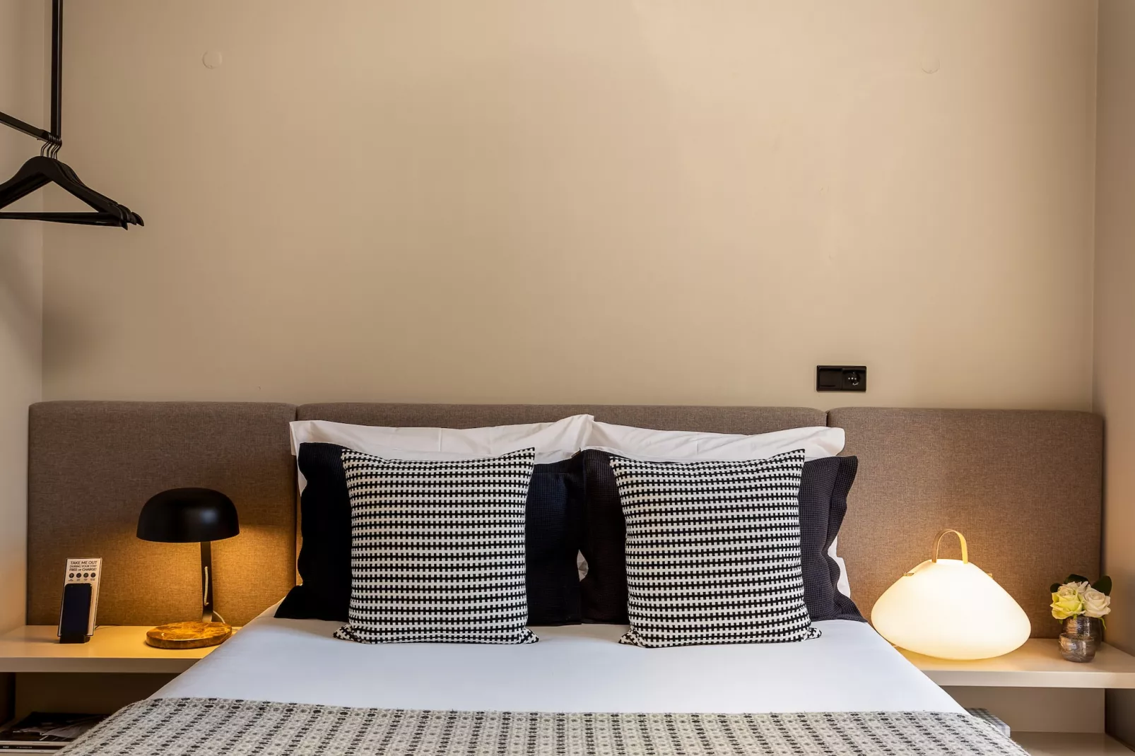 YOUROPO - Clérigos 2B-Bedroom