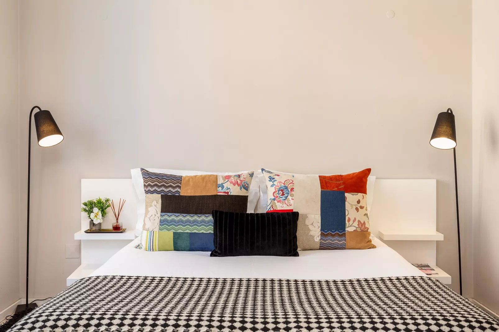 YOUROPO - Clérigos 2A-Schlafzimmer