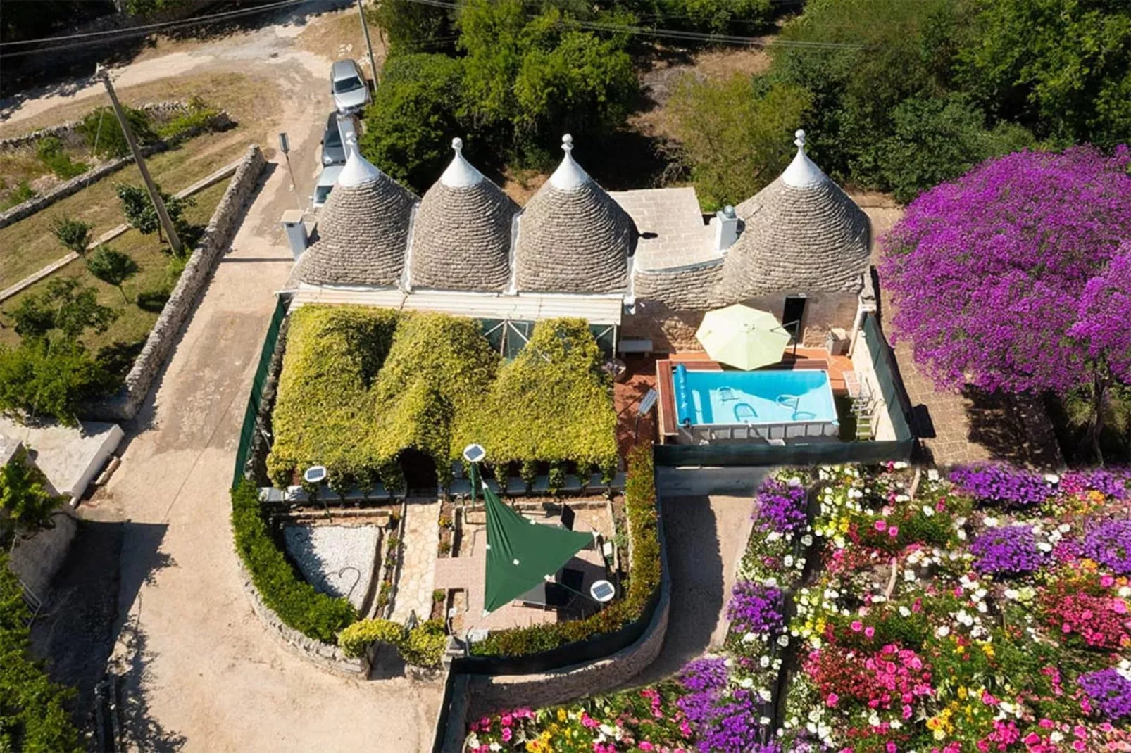 Trulli Fogge di Sauro-Außenbereich Sommer