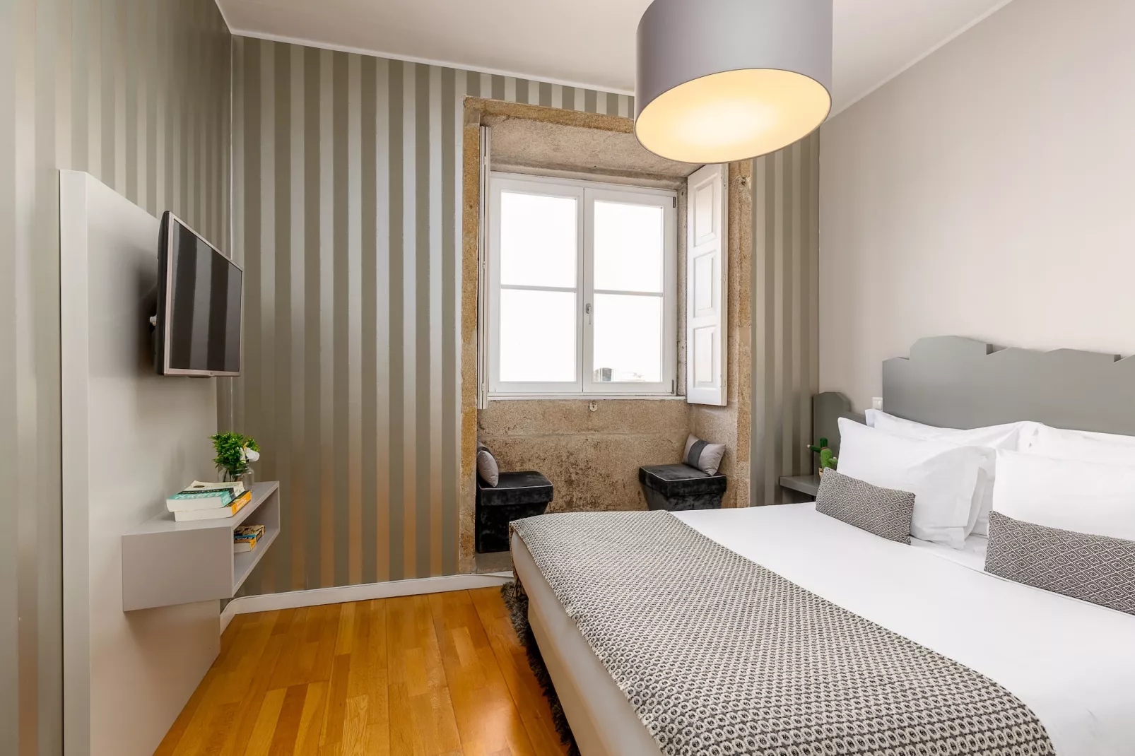 YOUROPO - Clérigos 1A-Chambre
