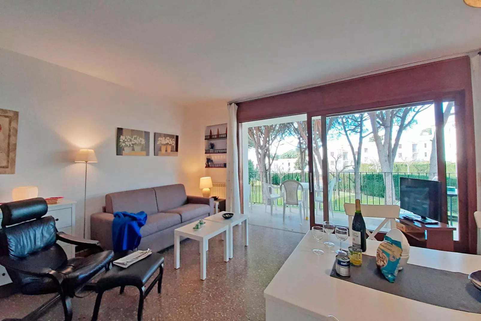 Costa Verde-Living room