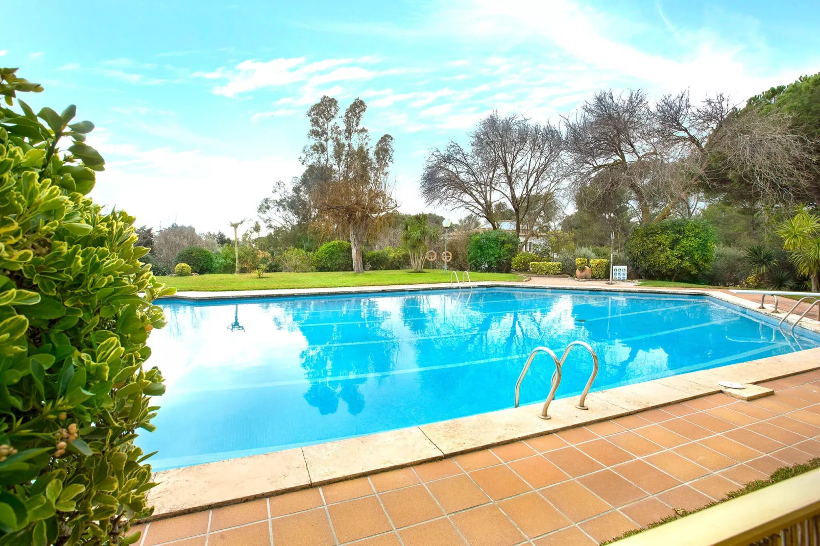 Cenit A-1-Pool