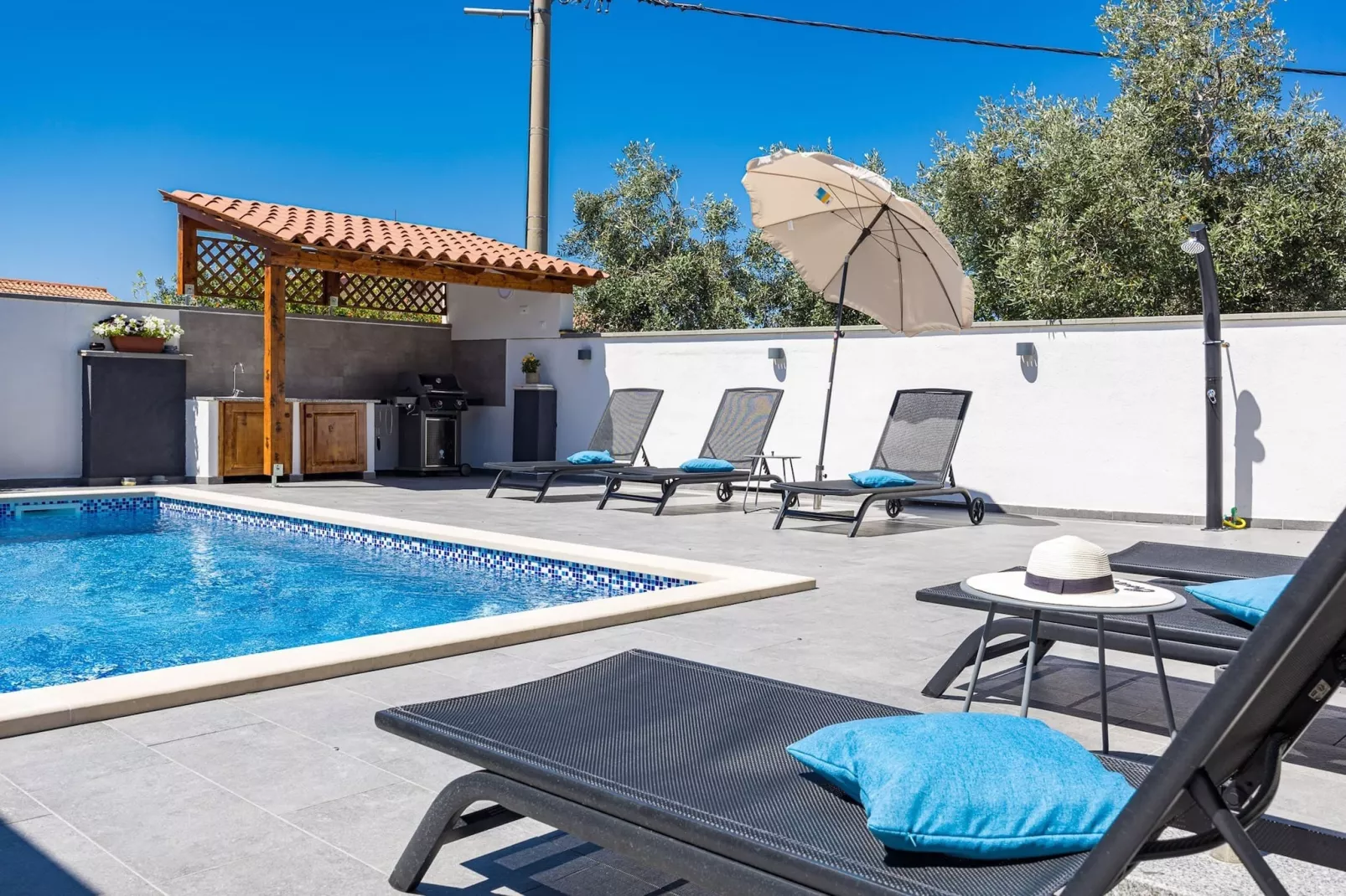 Villa Bavaria with Pool, Jacuzzi, Table Tennis-Schwimmbad