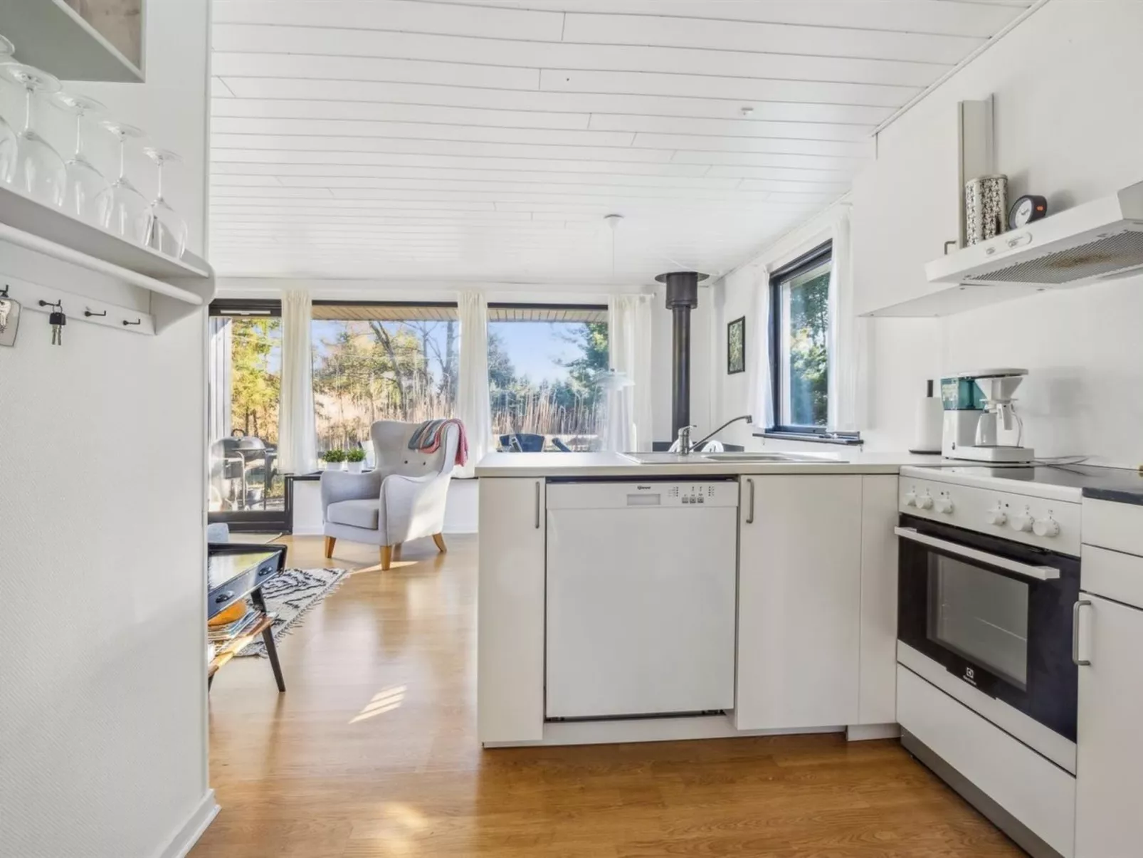 "Dorit" - 900m from the sea-Drinnen